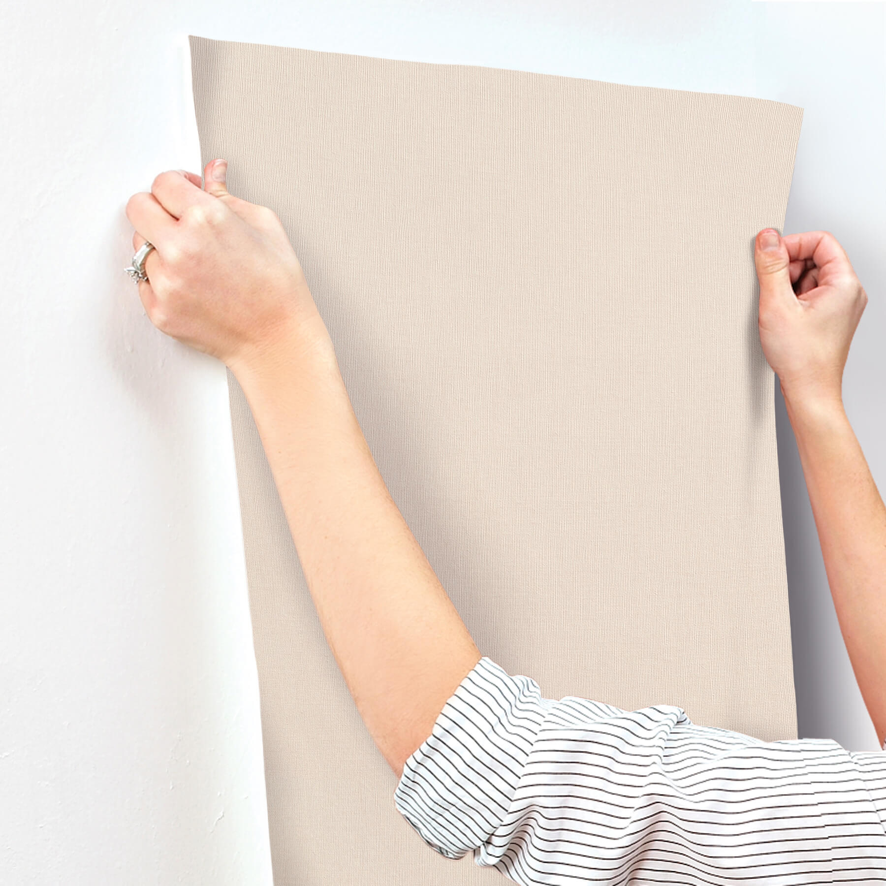 naim-blush-solid-texture-wallpaper-york-wallcoverings-4202-484526 - York Wallcoverings Papel pintado