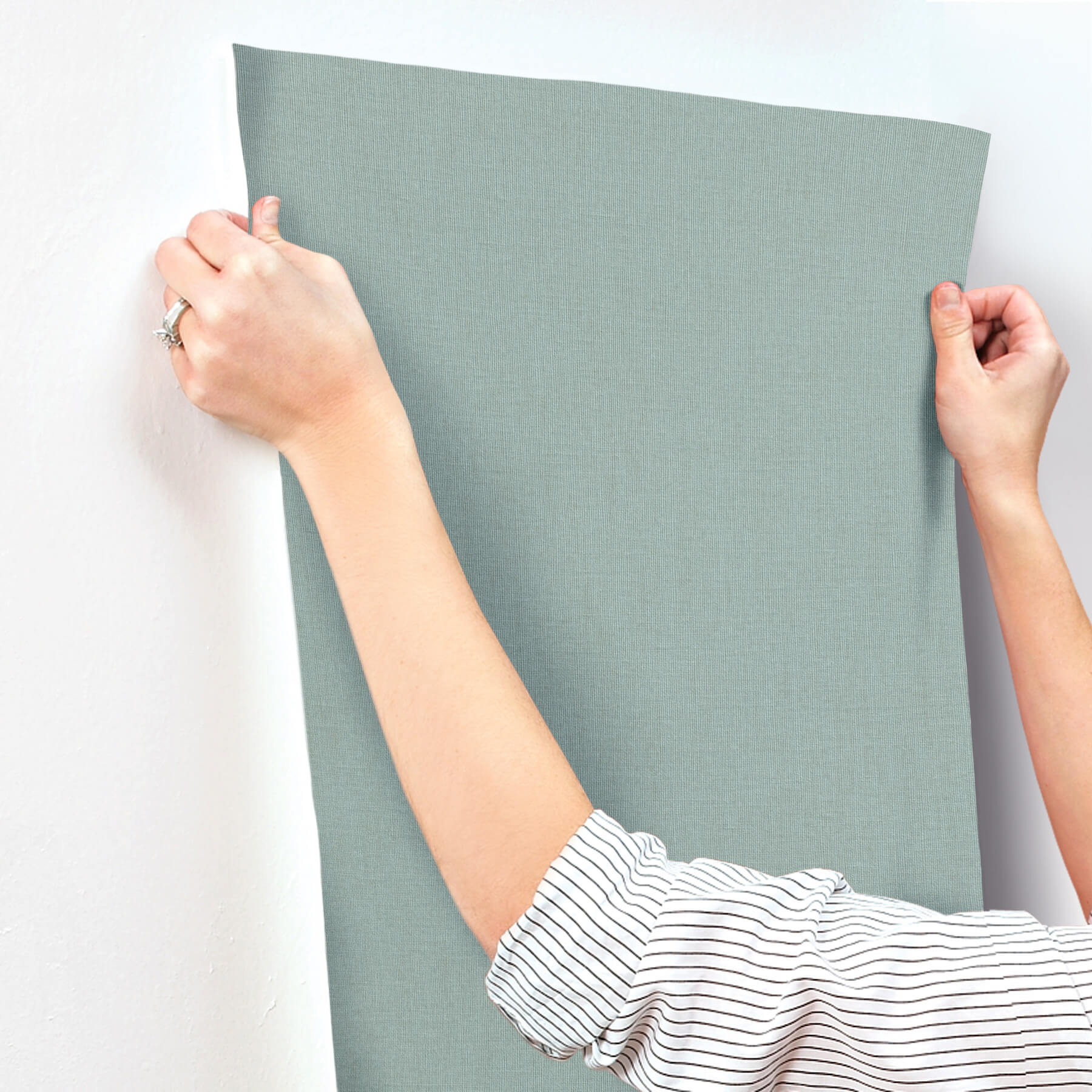 naim-aqua-solid-texture-wallpaper-york-wallcoverings-4202-484595 - York Wallcoverings Papel pintado