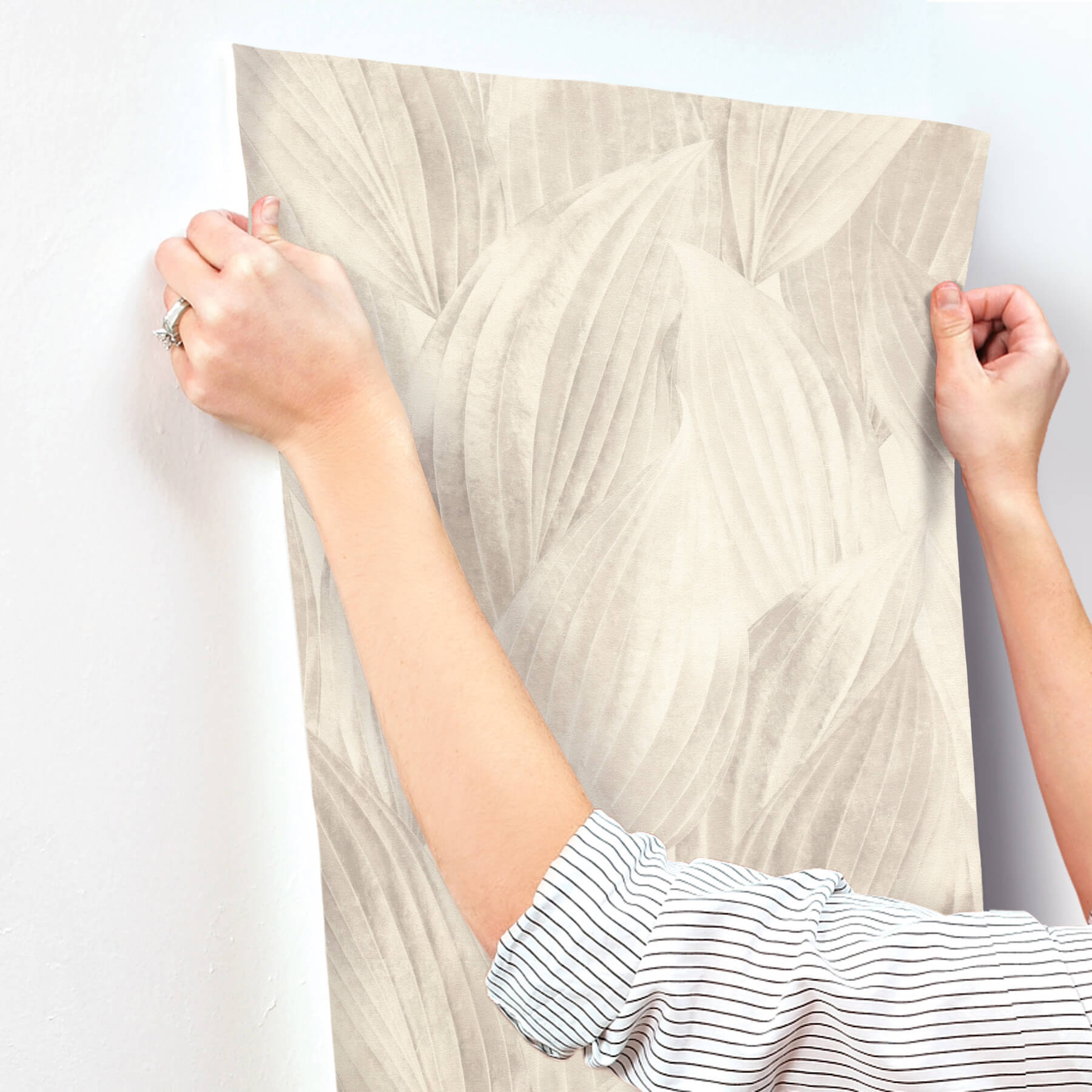 melora-light-grey-leaf-wallpaper-york-wallcoverings-4202-571516 - York Wallcoverings Wallpaper