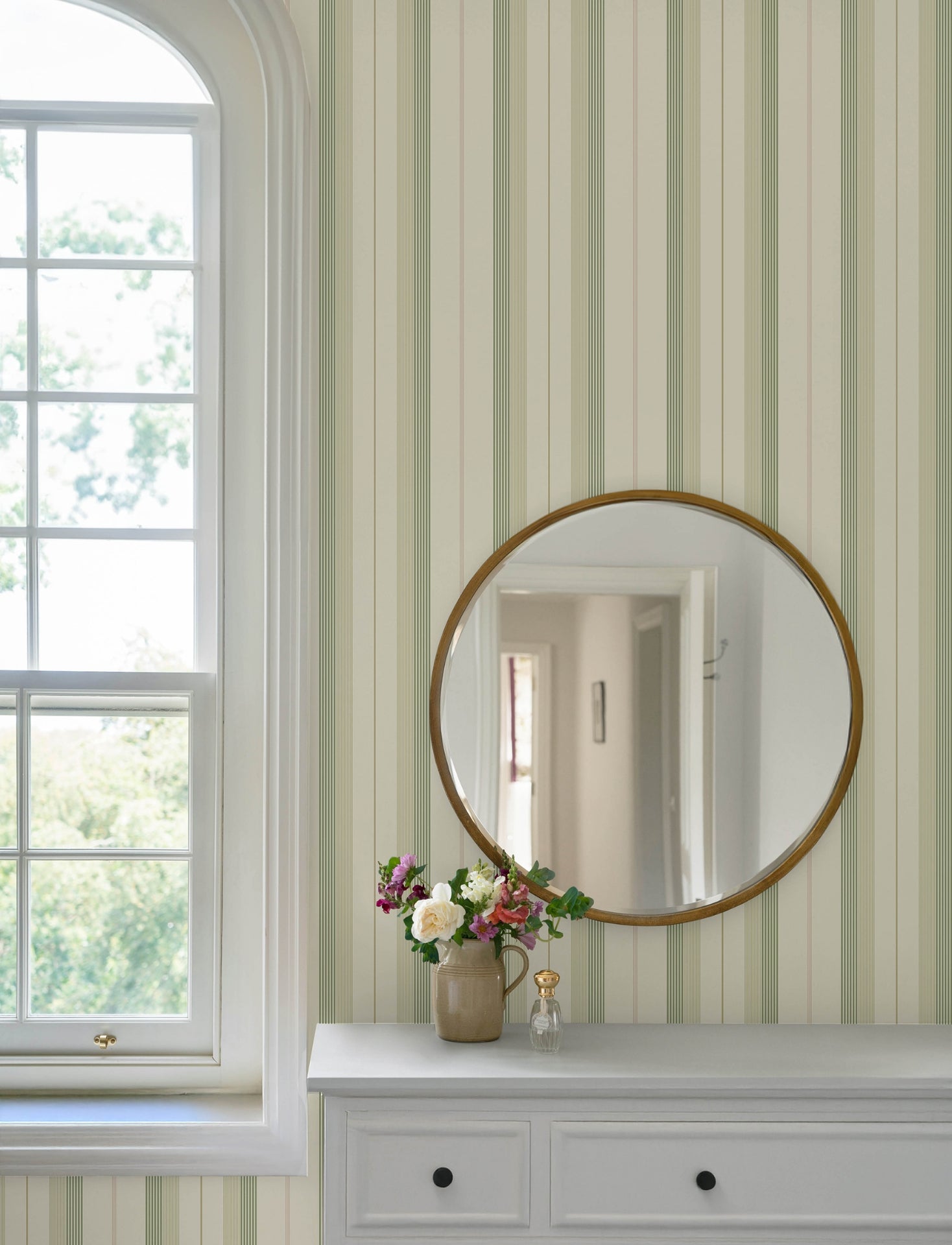 herrgrd-green-stripe-wallpaper-york-wallcoverings-4201-20117