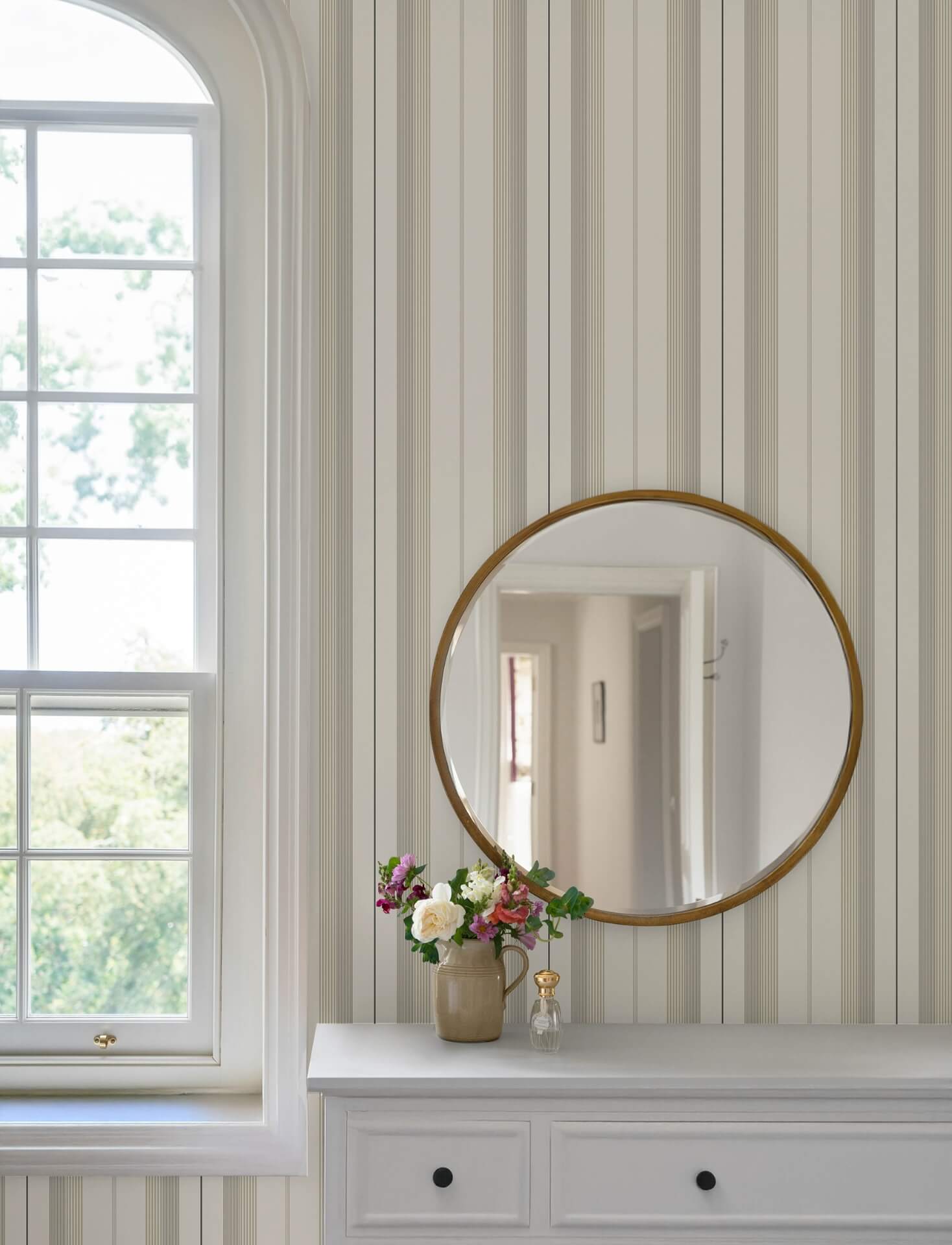herrgrd-neutral-stripe-wallpaper-york-wallcoverings-4201-20118 - York Wallcoverings Wallpaper