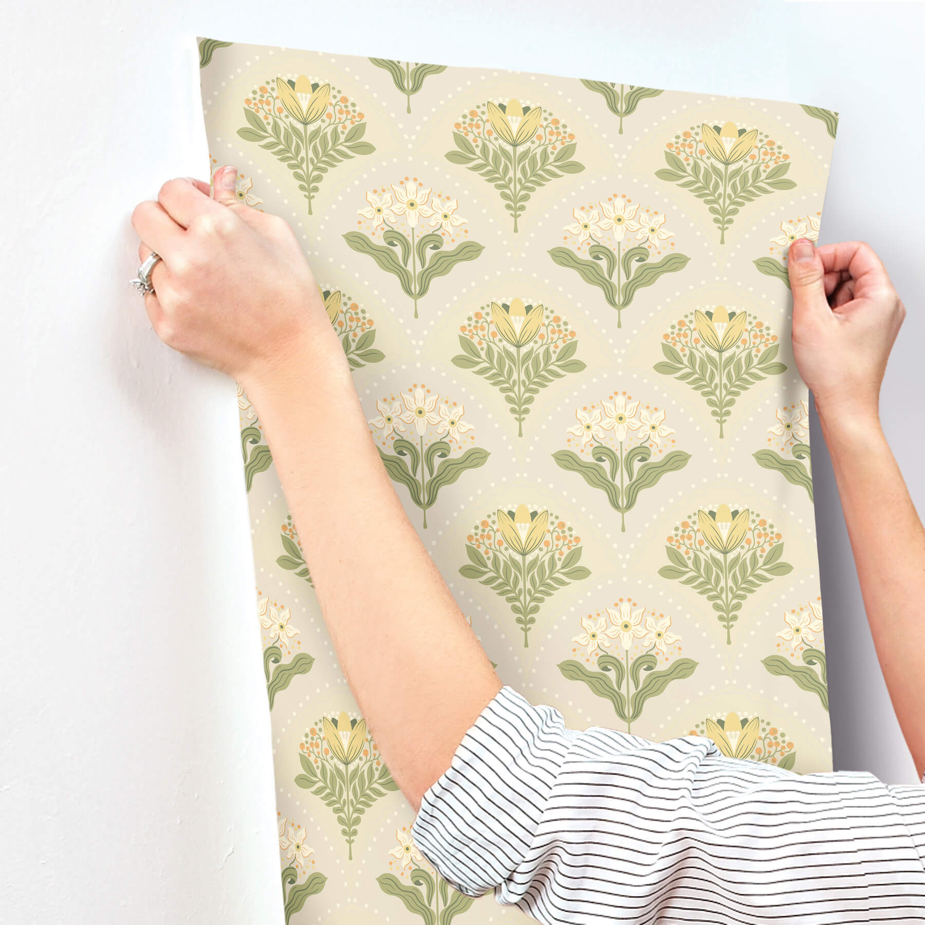 maj-light-grey-floral-damask-wallpaper-york-wallcoverings-4201-48014 - York Wallcoverings Wallpaper