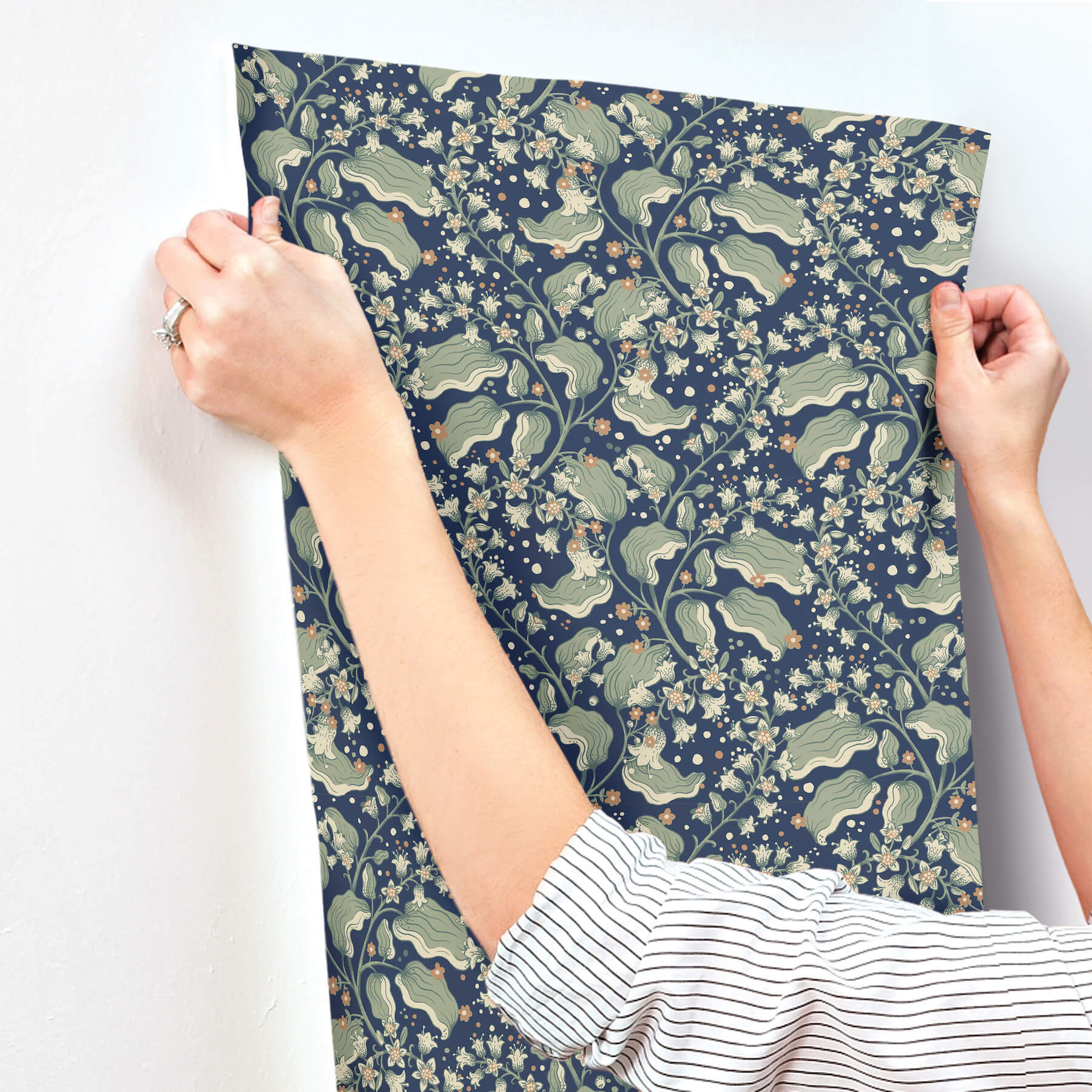 syren-navy-dainty-floral-wallpaper-york-wallcoverings-4201-48027 - York Wallcoverings Wallpaper