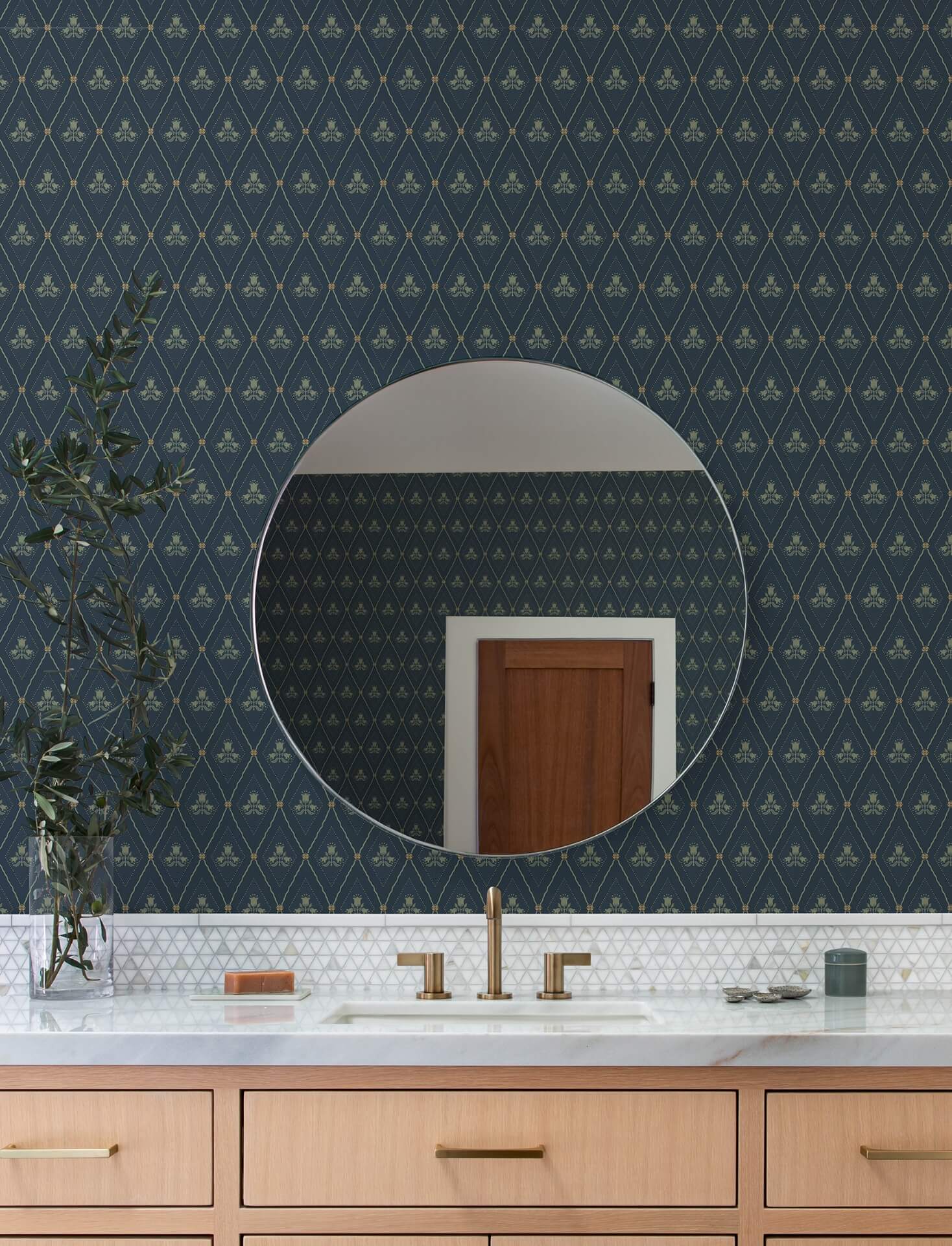 alma-navy-diamond-floral-wallpaper-york-wallcoverings-4201-48033 - York Wallcoverings Wallpaper