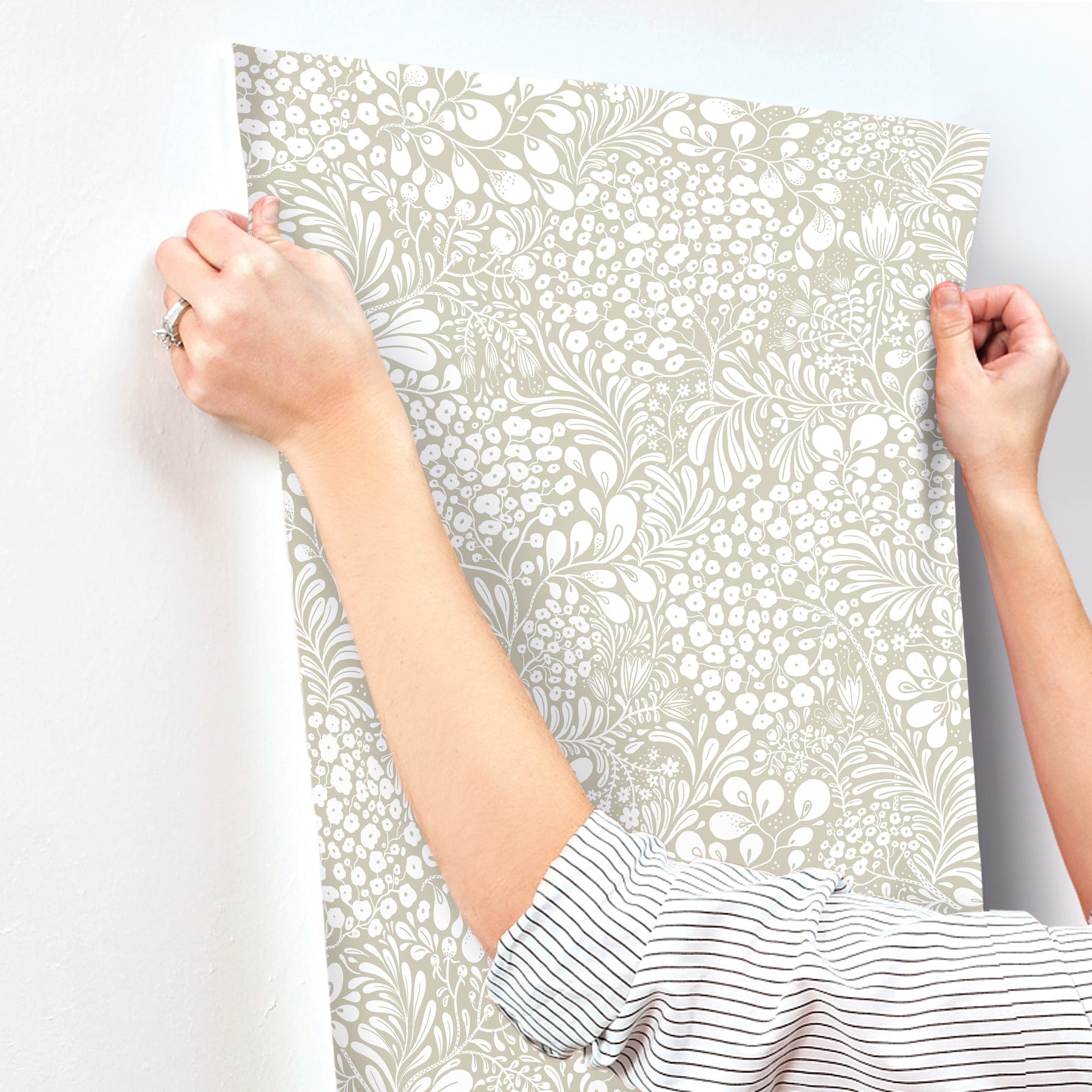 siv-dark-grey-botanical-wallpaper-york-wallcoverings-4201-65131