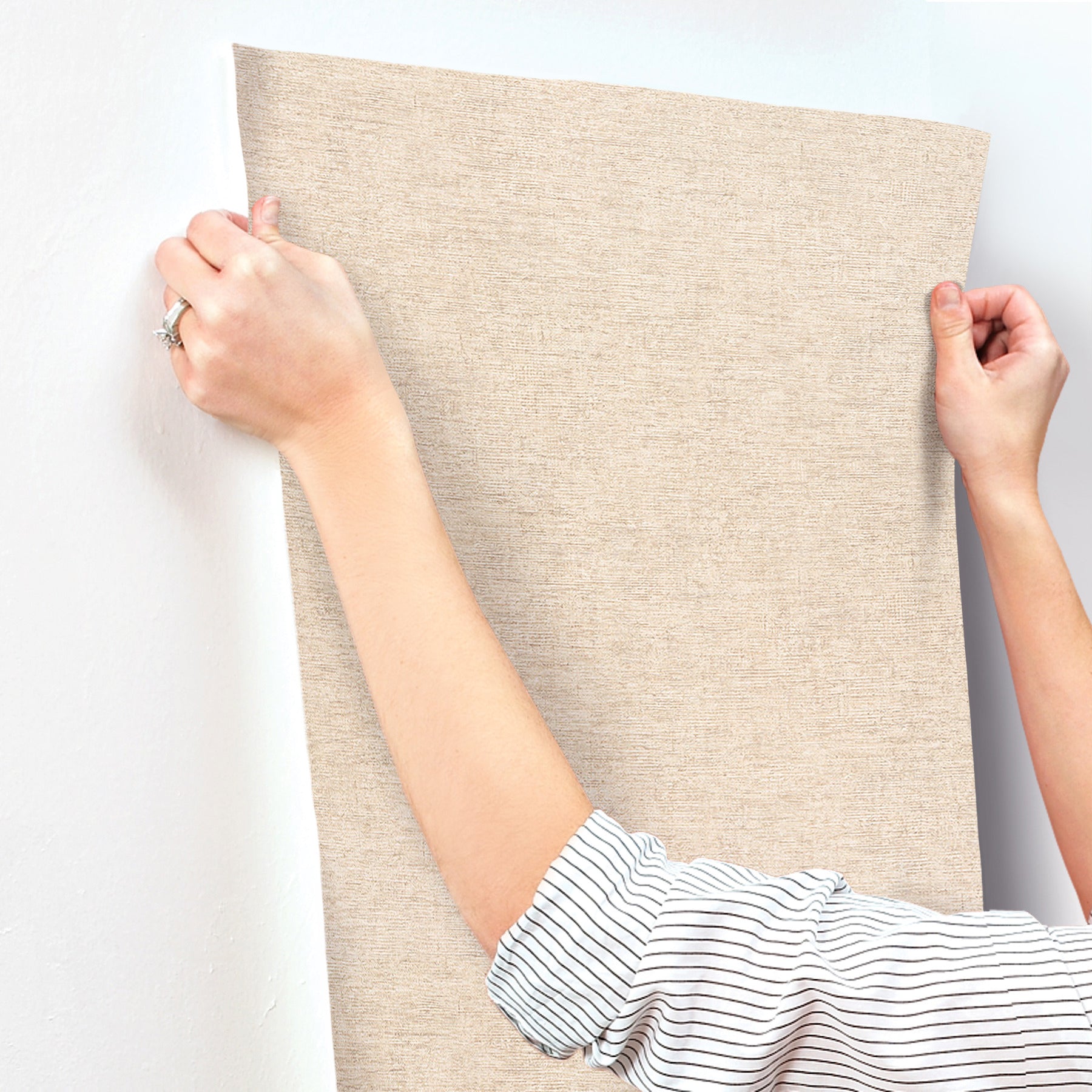 tansy-neutral-distressed-wallpaper-york-wallcoverings-4191-83038