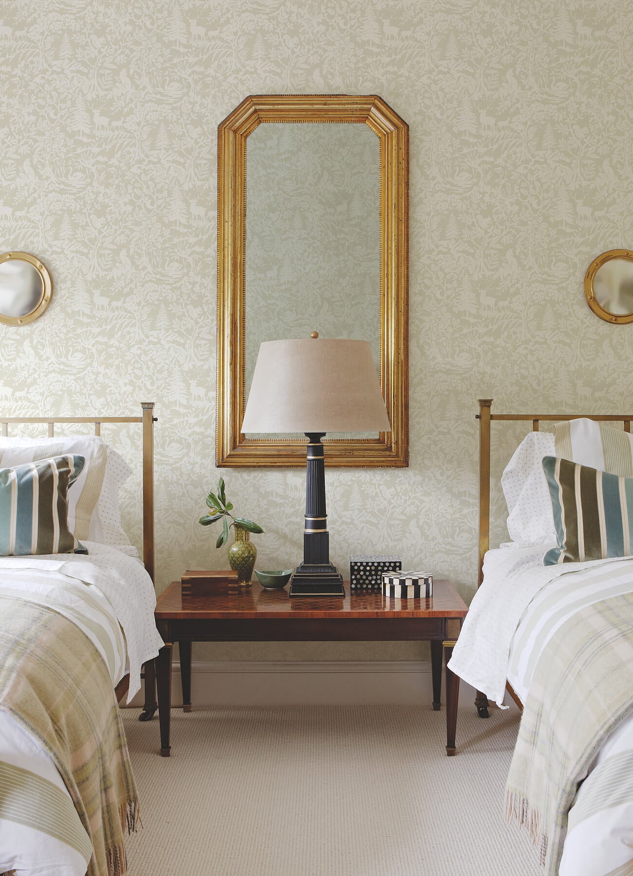 alrick-taupe-forest-venture-wallpaper-york-wallcoverings-3125-72325 - York Wallcoverings Wallpaper