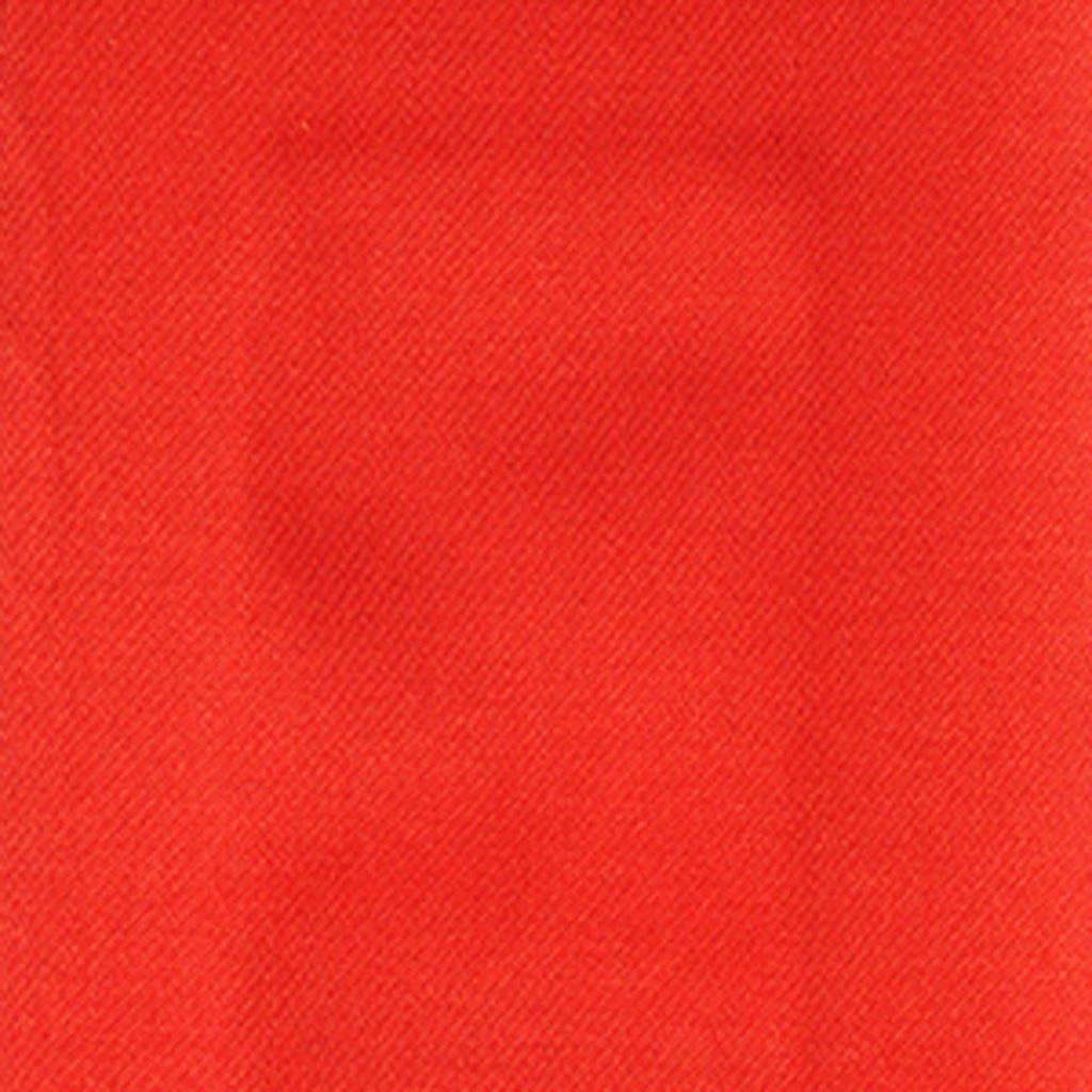 COMFORTABLE – Claret