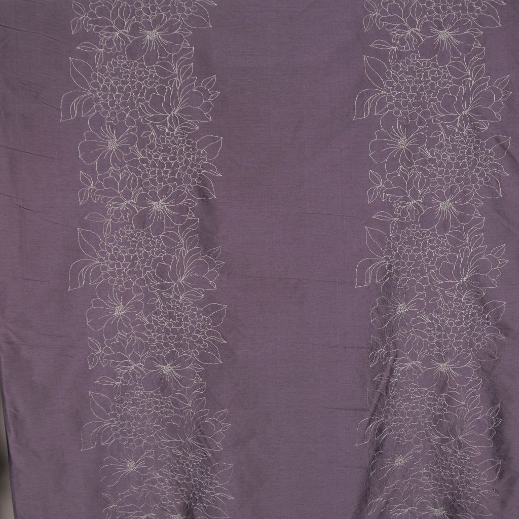 A0381 – PLUM - RM Coco Fabric