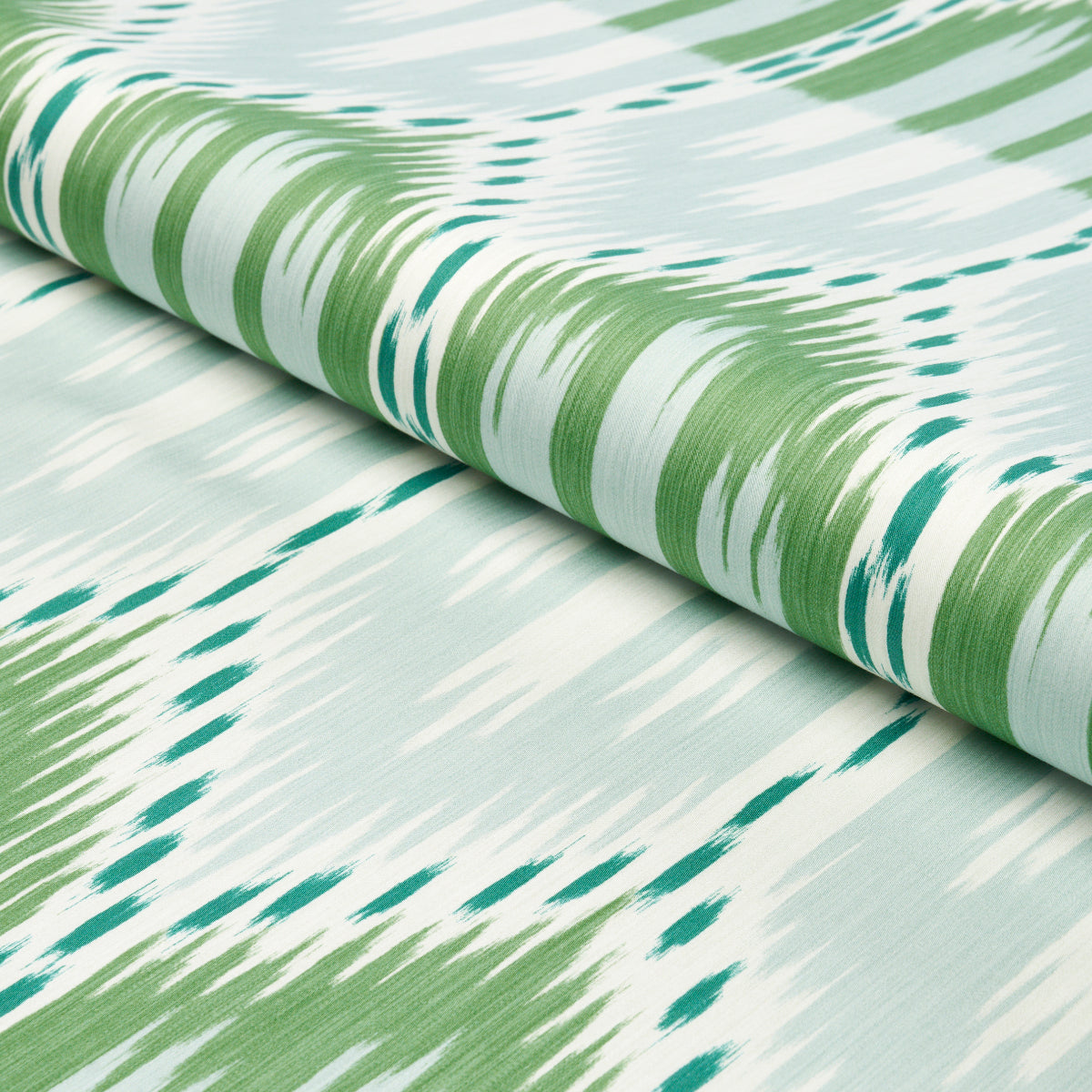 BUKHARA-IKAT-MINERAL-AND-LEAF-SCHUMACHER-176086