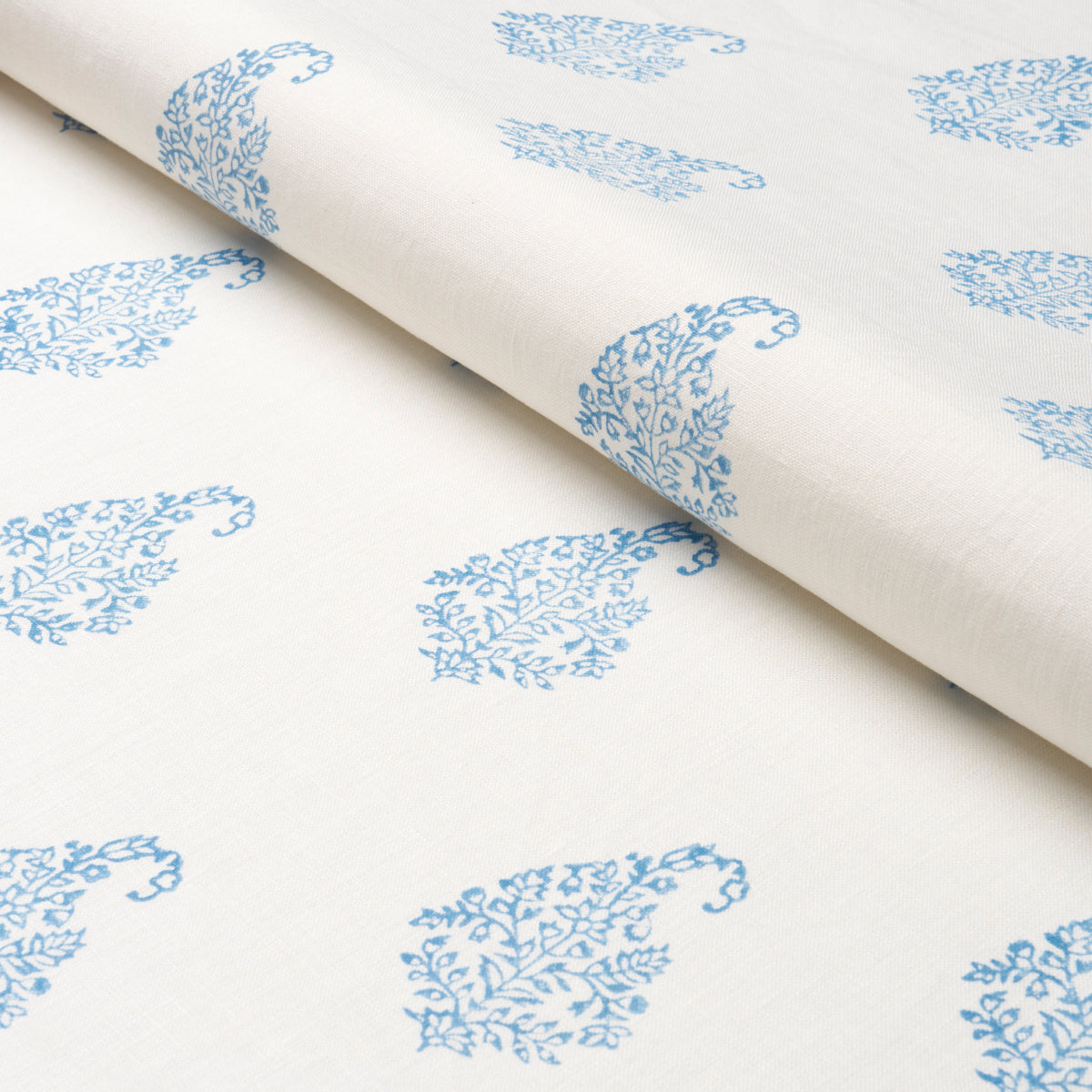 KERALA-PAISLEY-BLUE-SCHUMACHER-181352