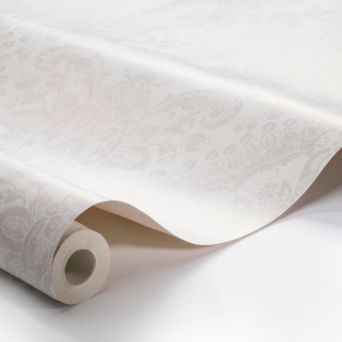 BOUDOIR-MEDALLION-GREY-SCHUMACHER-1918