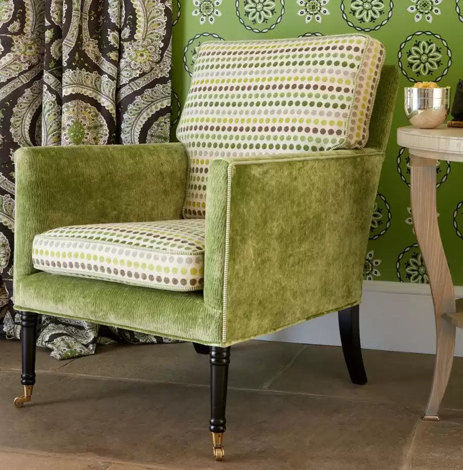 Poquelin Béjart Oyster - Nina Campbell - NCF4314-01 Fabric