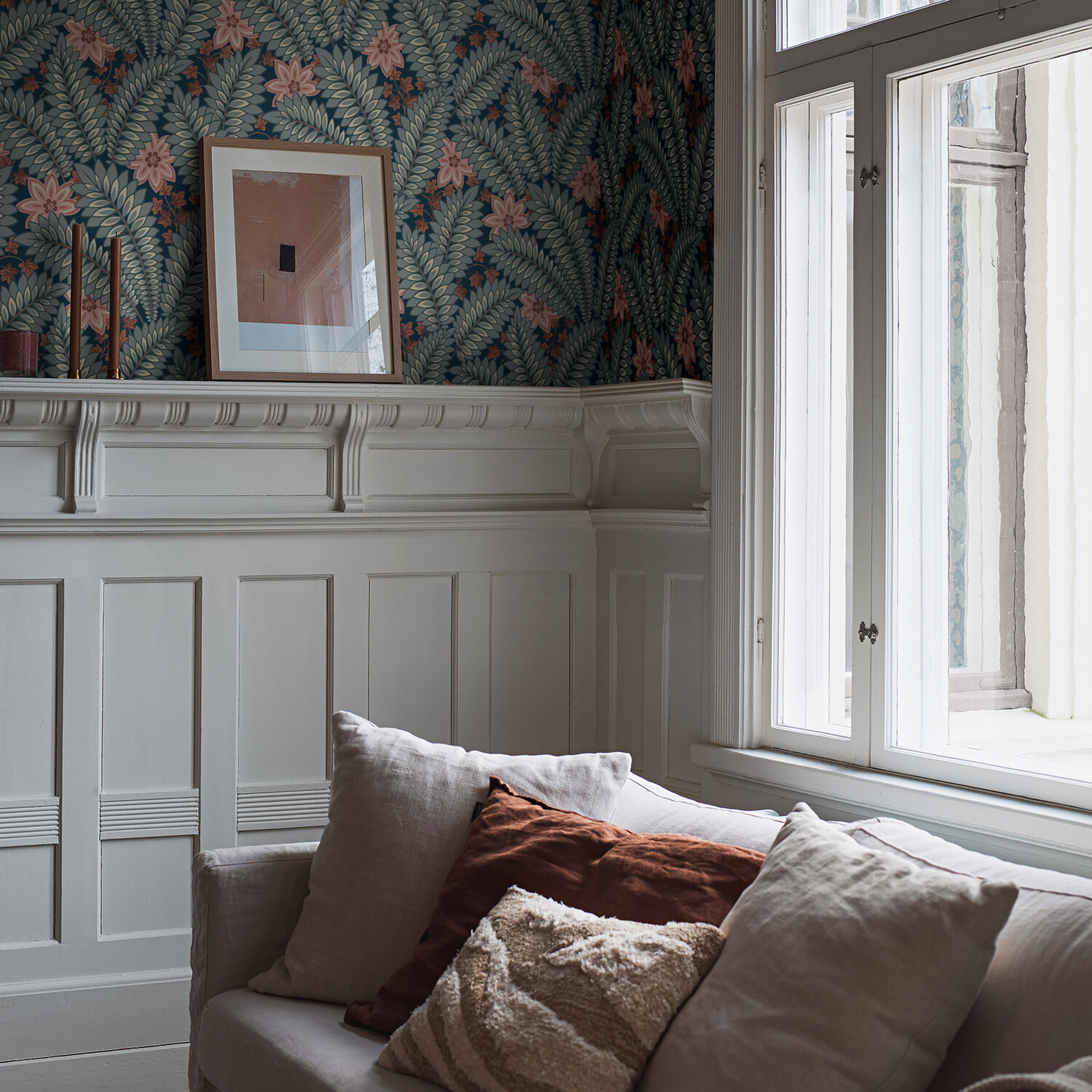 HIDDEN-IVY-BLUE-SCHUMACHER-2251