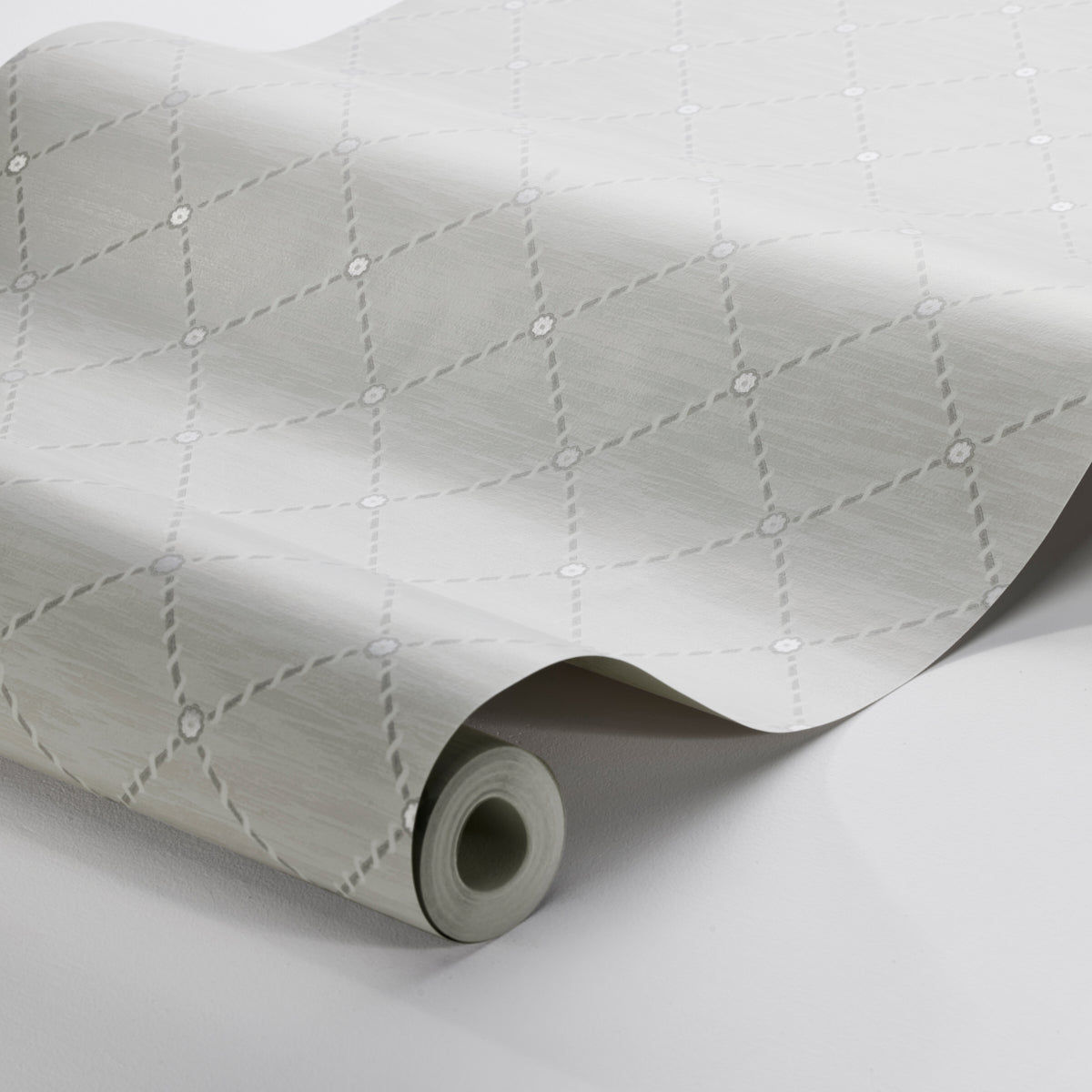 GOLDEN-TRELLIS-GREY-AND-SILVER-SCHUMACHER-2266