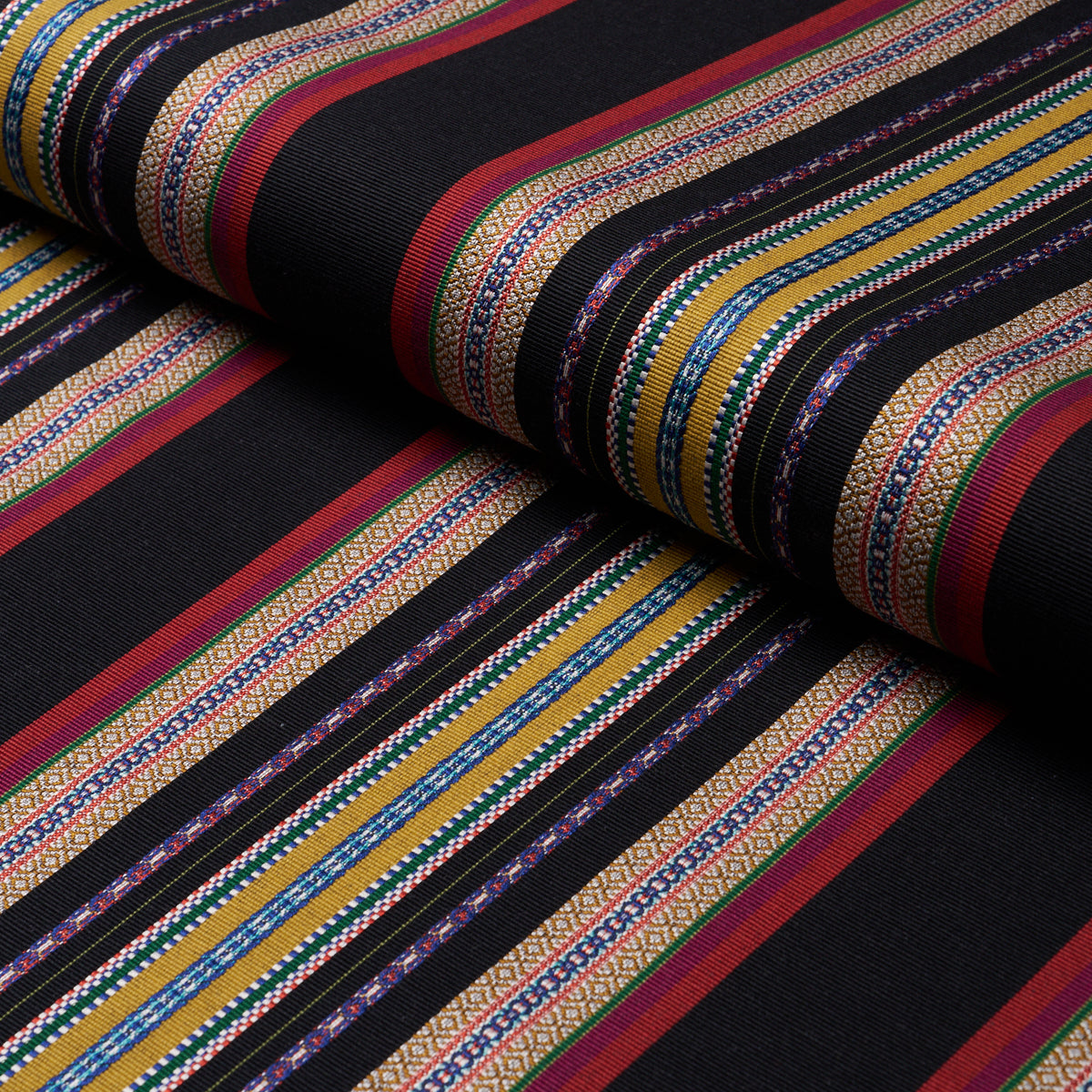 WELLINGTON-STRIPE-BLACK-SCHUMACHER-3322025