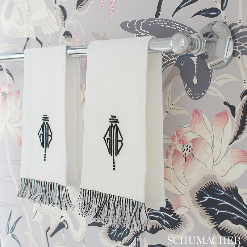 LOTUS-GARDEN-LILAC-SCHUMACHER-5008432