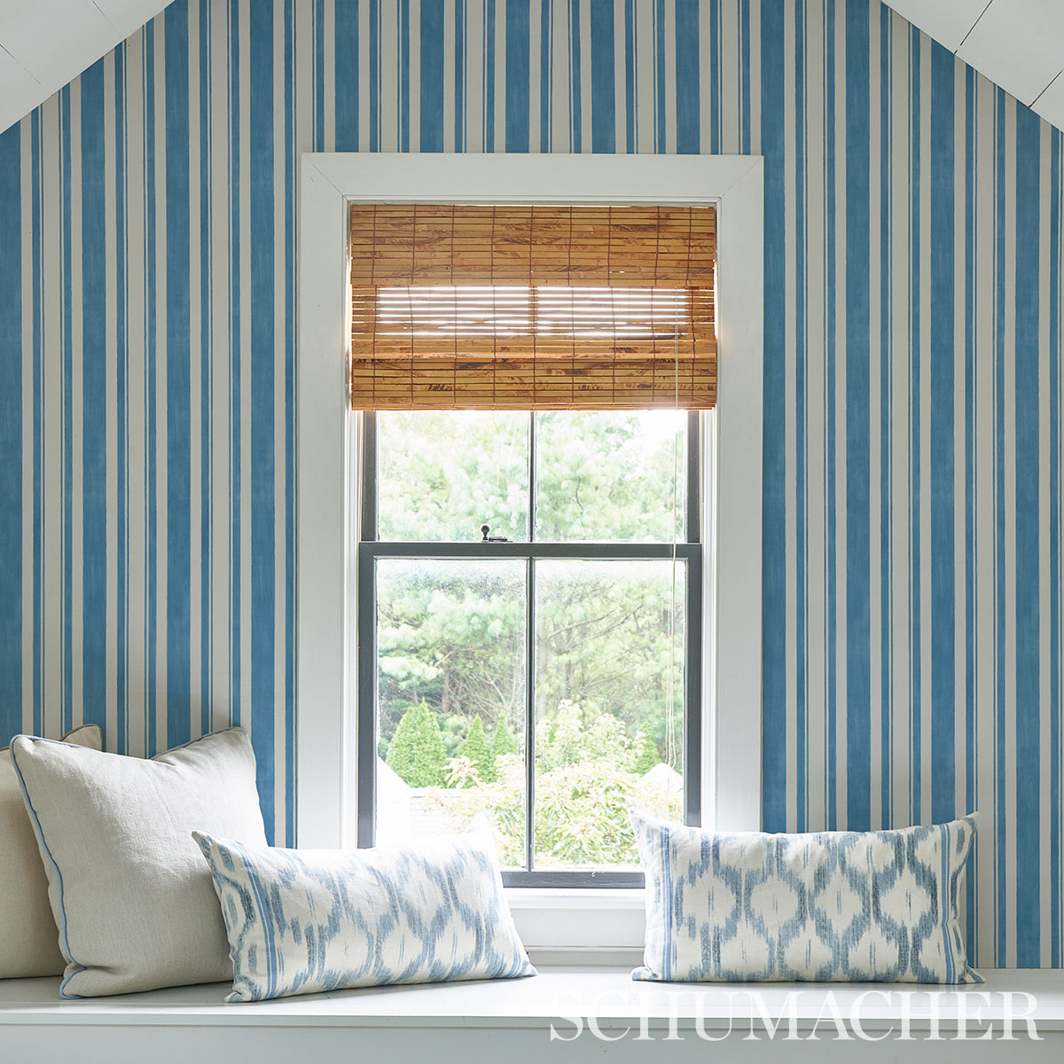 VILLA-STRIPE-PEACOCK-SCHUMACHER-5009926