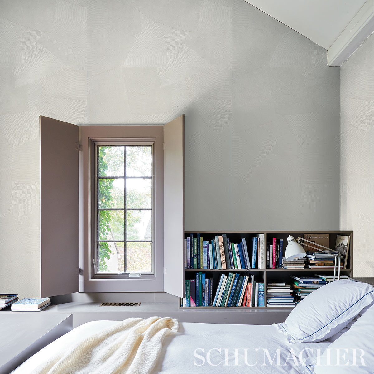 HAND-COMBED-PLASTER-CEMENT-SCHUMACHER-5013951
