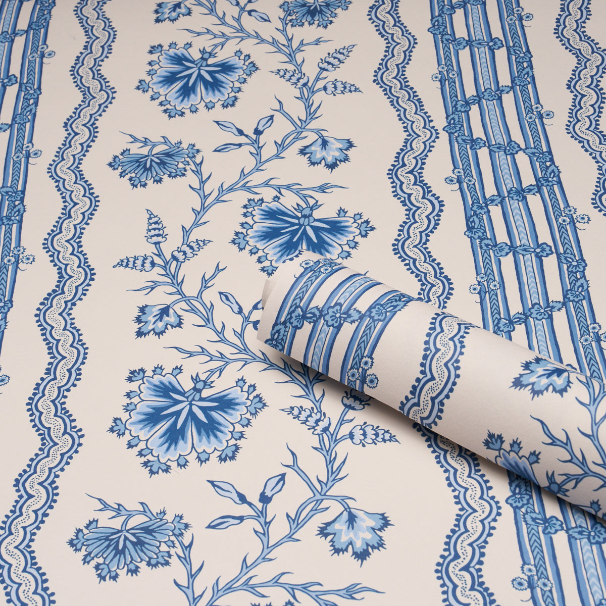 PARVATI-FLORAL-STRIPE-DELFT-SCHUMACHER-5017332
