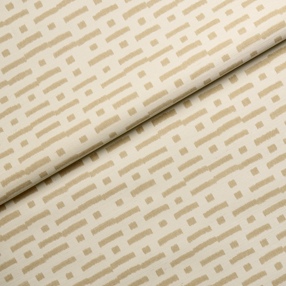 ABSTRACT-IKAT-SISAL-BEIGE-SCHUMACHER-5017591