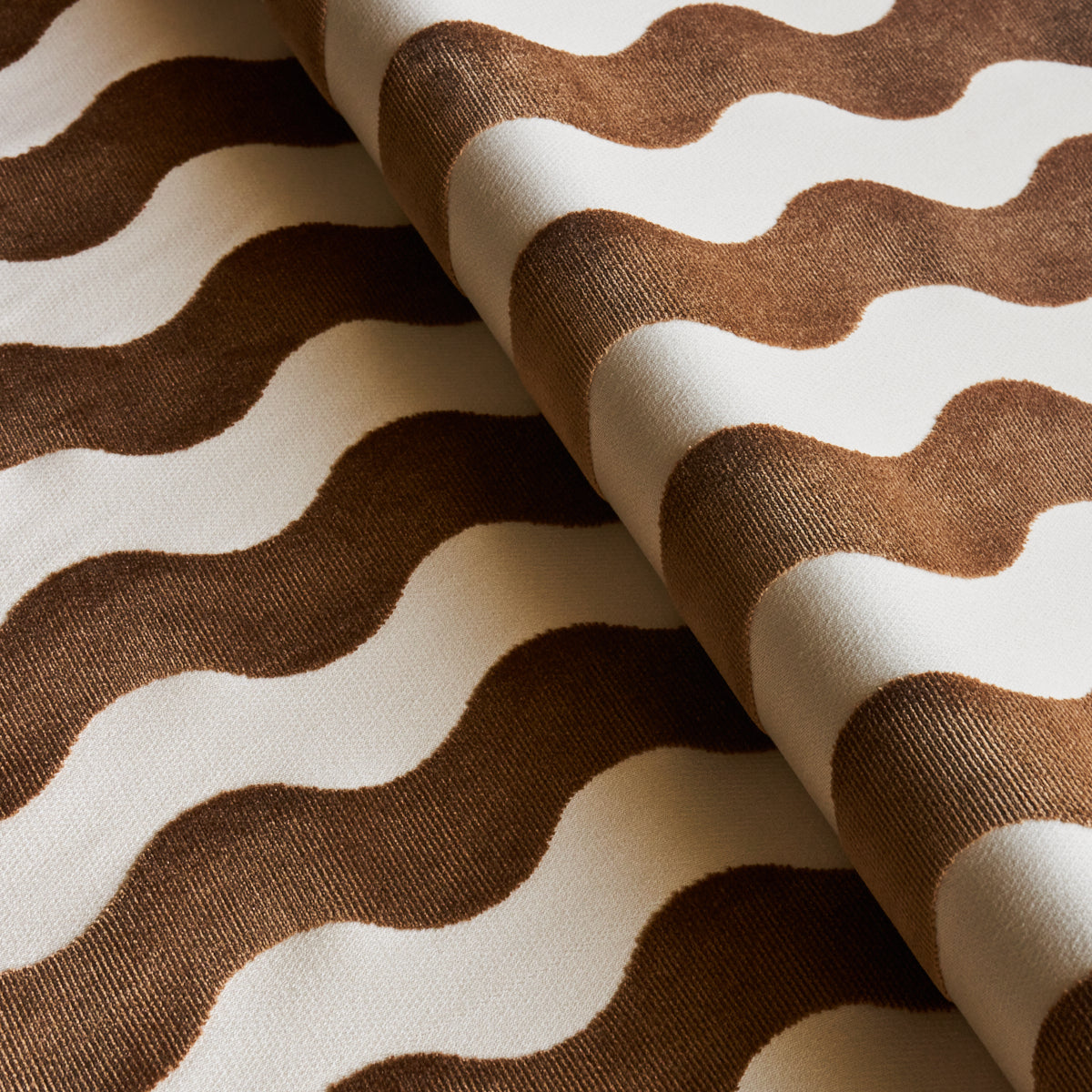 THE-WAVE-VELVET-CAMEL-SCHUMACHER-69426