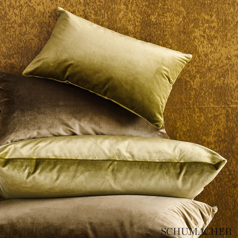 VENETIAN-SILK-VELVET-PETAL-SCHUMACHER-70445