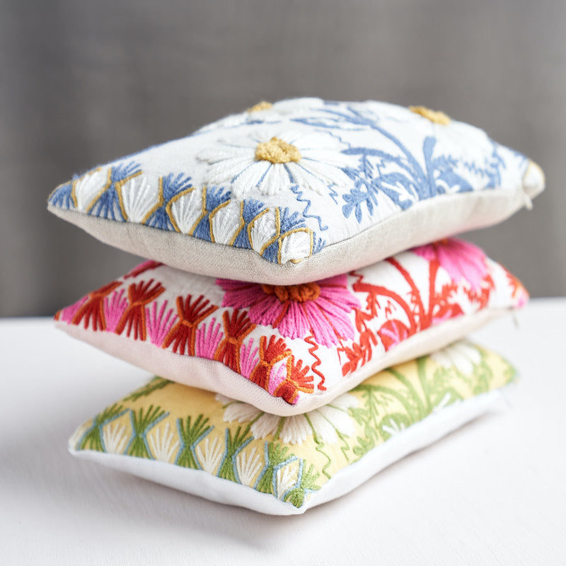 MARGUERITE-EMBROIDERY-BLOSSOM-SCHUMACHER-72331