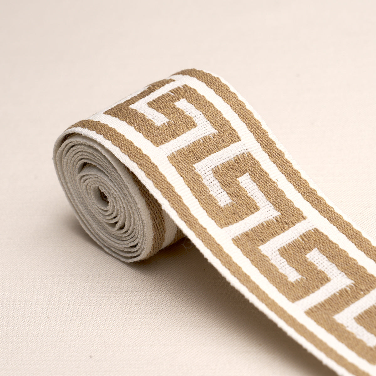GANTON-TAPE-INDOOR-OUTDOOR-BROWN-SCHUMACHER-72399