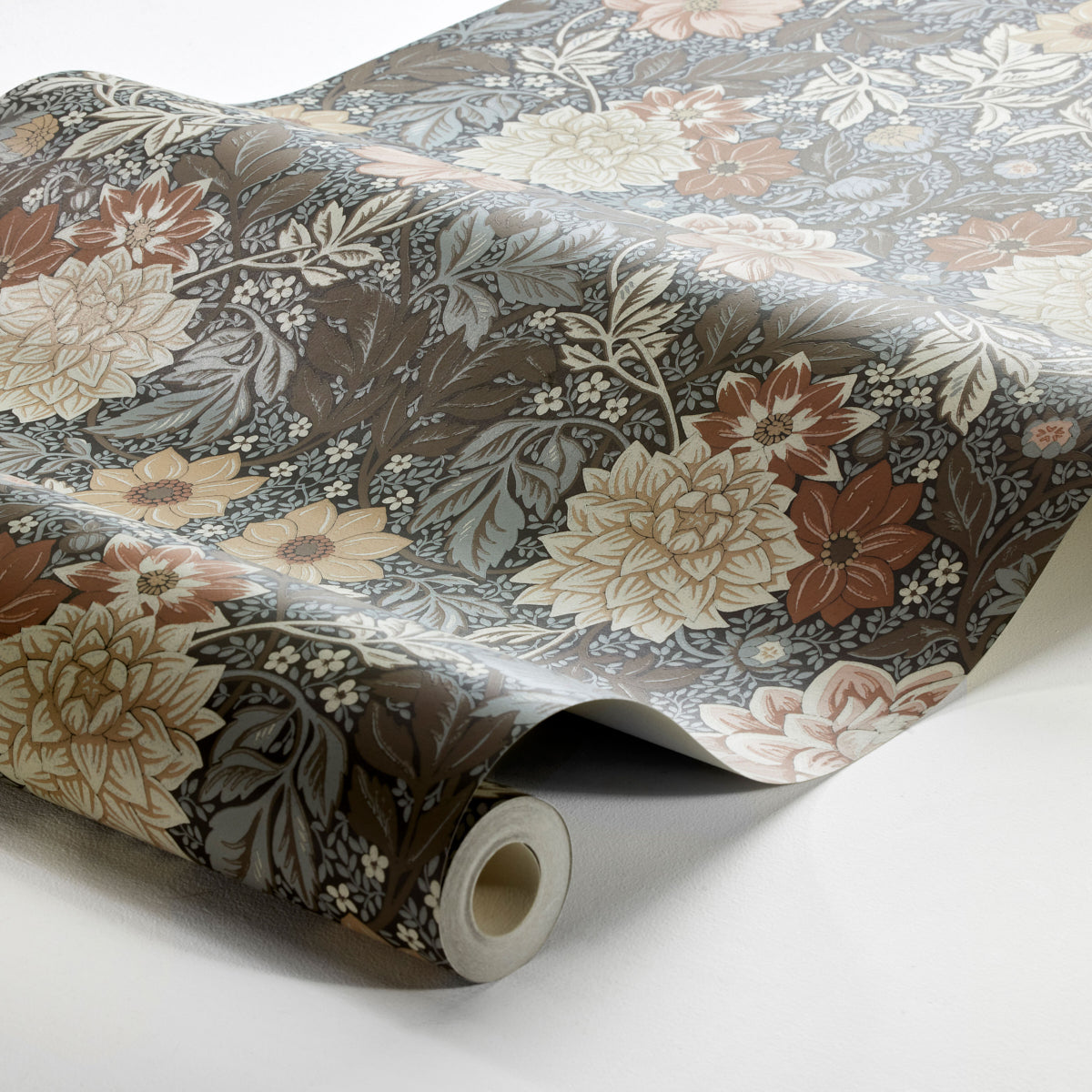 DAHLIA-GARDEN-BROWN-SCHUMACHER-7689