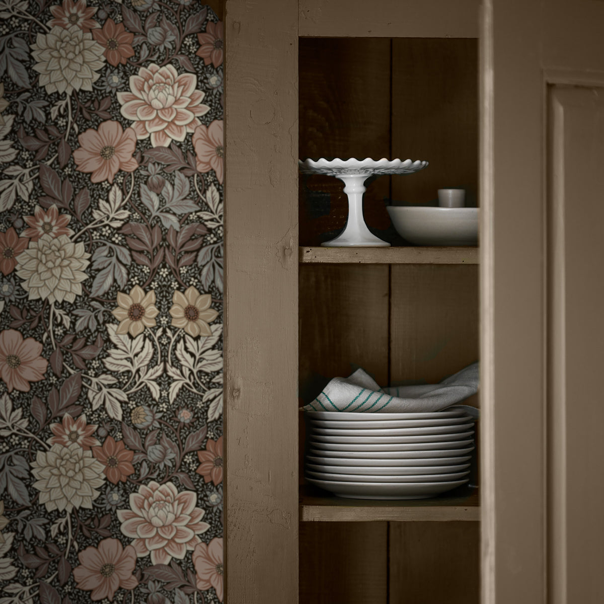 DAHLIA-GARDEN-BROWN-SCHUMACHER-7689