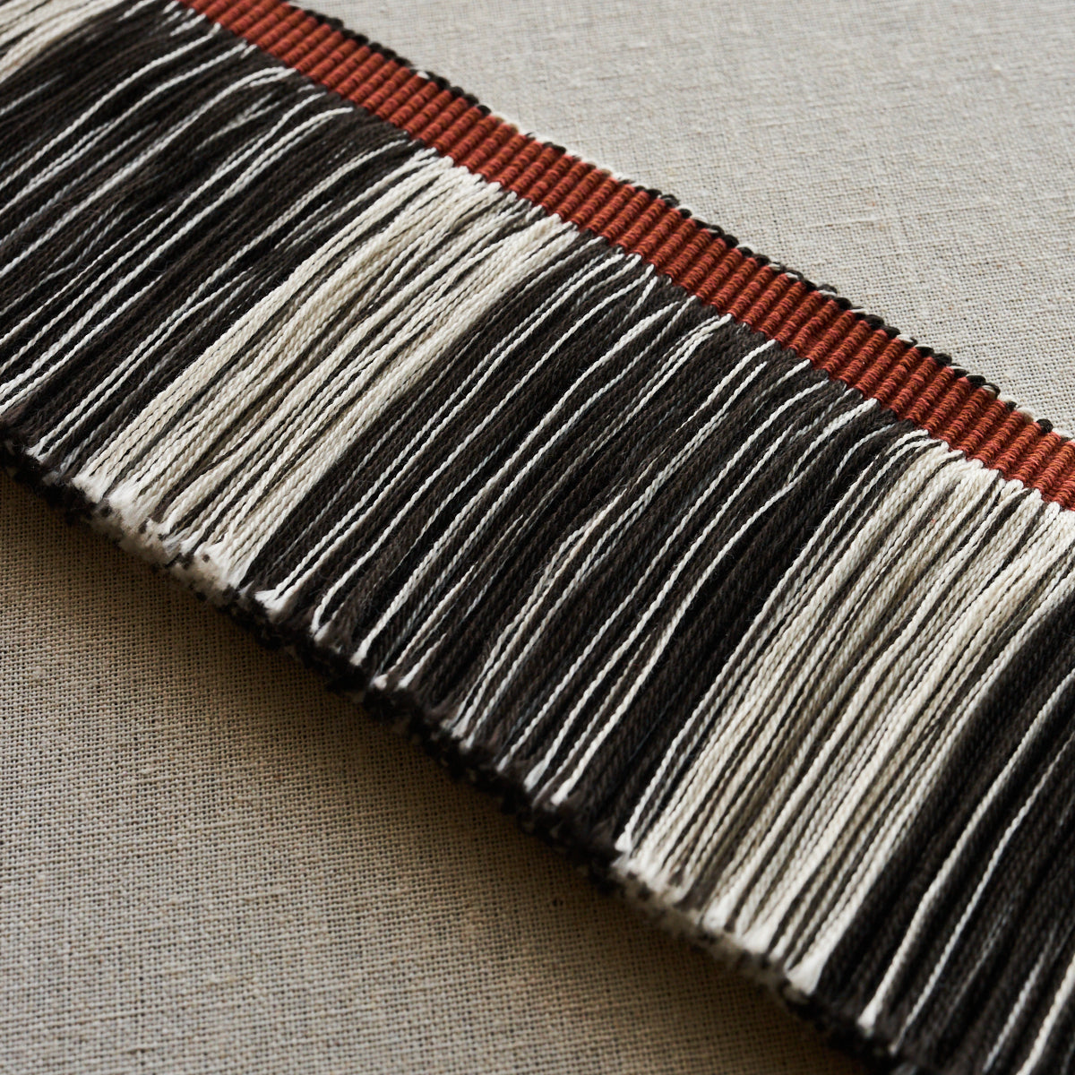 CALCADA-FRINGE-RUST-SCHUMACHER-78984