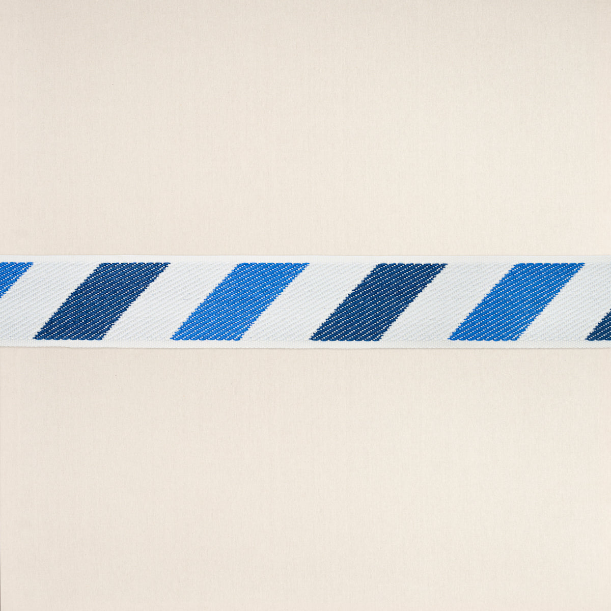 AIRMAIL-I-INDOOR-OUTDOOR-TAPE-BLUE-AND-BLUE-SCHUMACHER-82421