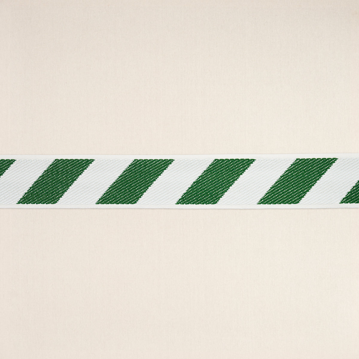 AIRMAIL-I-INDOOR-OUTDOOR-TAPE-GREEN-AND-IVORY-SCHUMACHER-82422