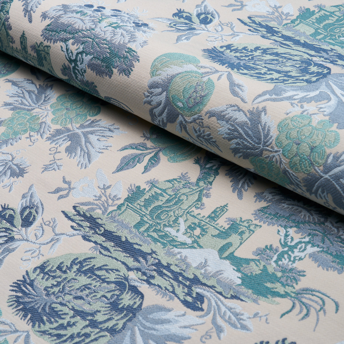 JARDIN-DE-LOUIS-DELFT-SCHUMACHER-84880