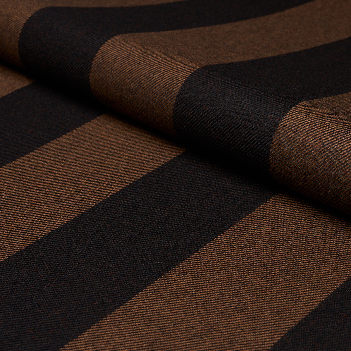 HEMLOCK-STRIPE-JAVA-SCHUMACHER-85041