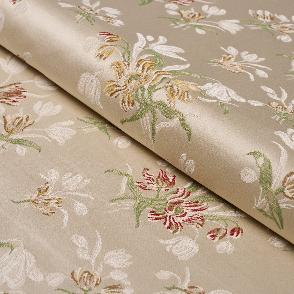 SPITALFIELDS-BOUQUET-ALABASTER-SCHUMACHER-85820