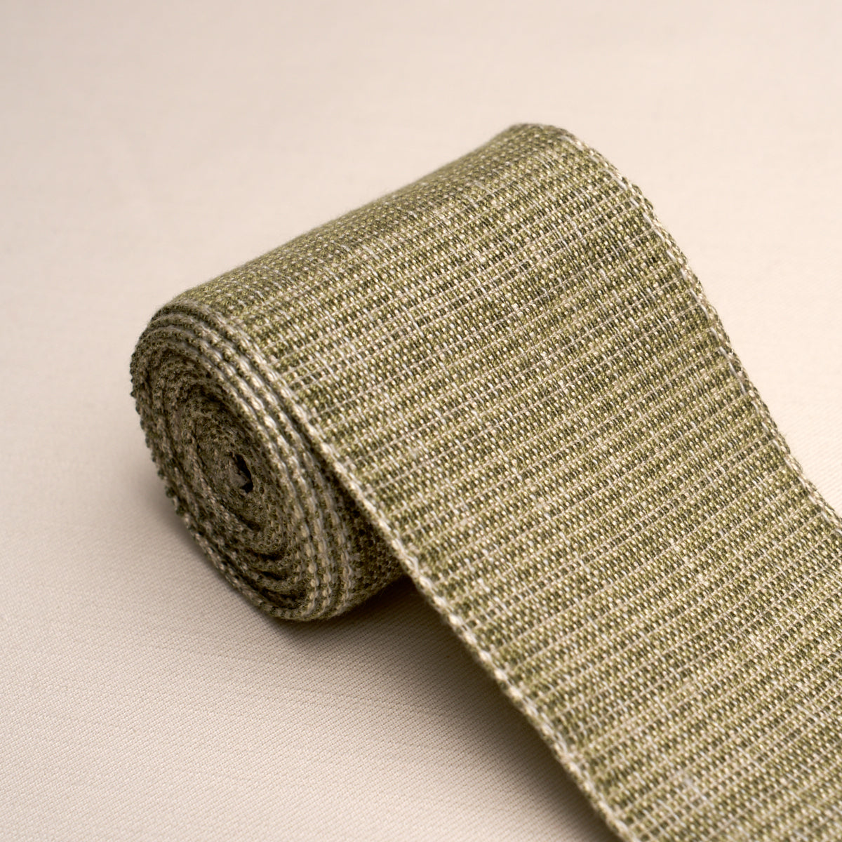 TWEED-TAPE-WIDE-LEAF-SCHUMACHER-86211