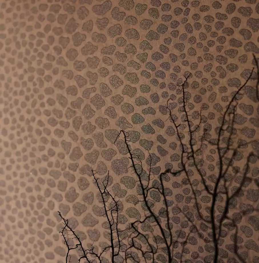 Komodo Panthera Pale Linen - Osborne & Little - W6306-02 -Wallpaper