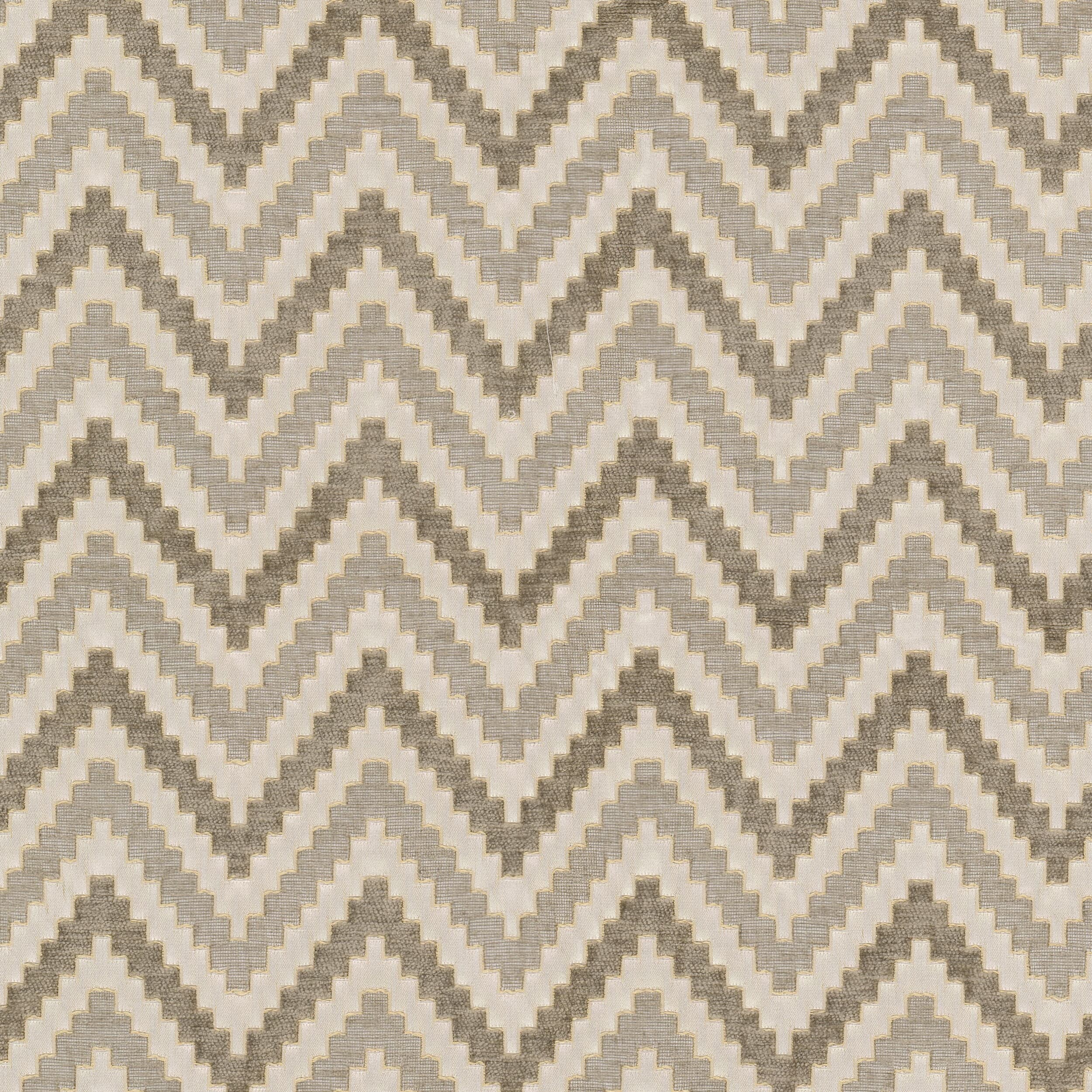 PUTNAM-2-ANTIQUE-STOUT-TEXTILES