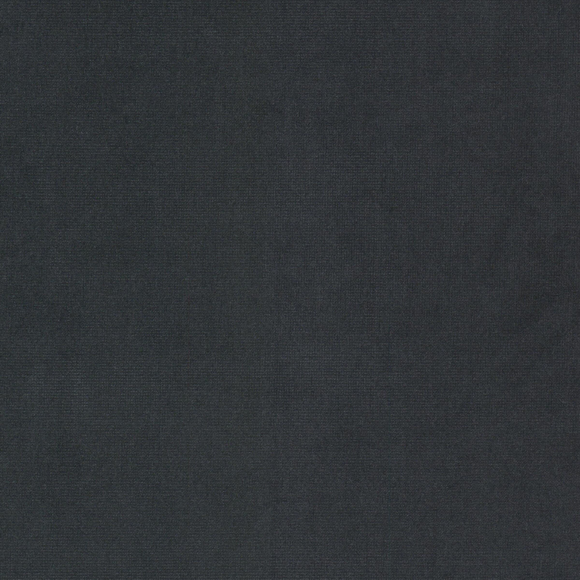 QUEEN-20-IRON-STOUT-TEXTILES