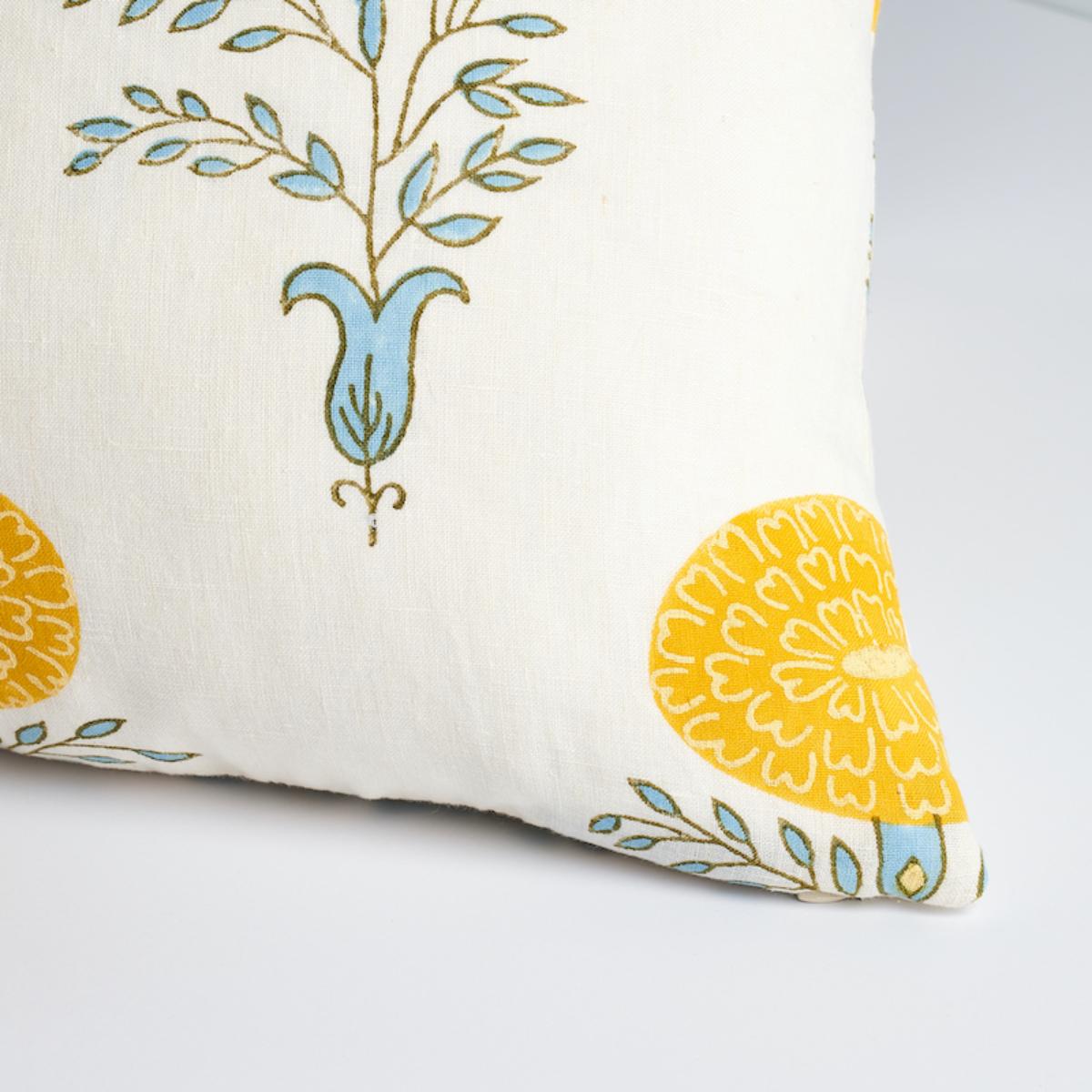 Schumacher Pillow – Marigold – Yellow - SO17932006 - 22" x 22"