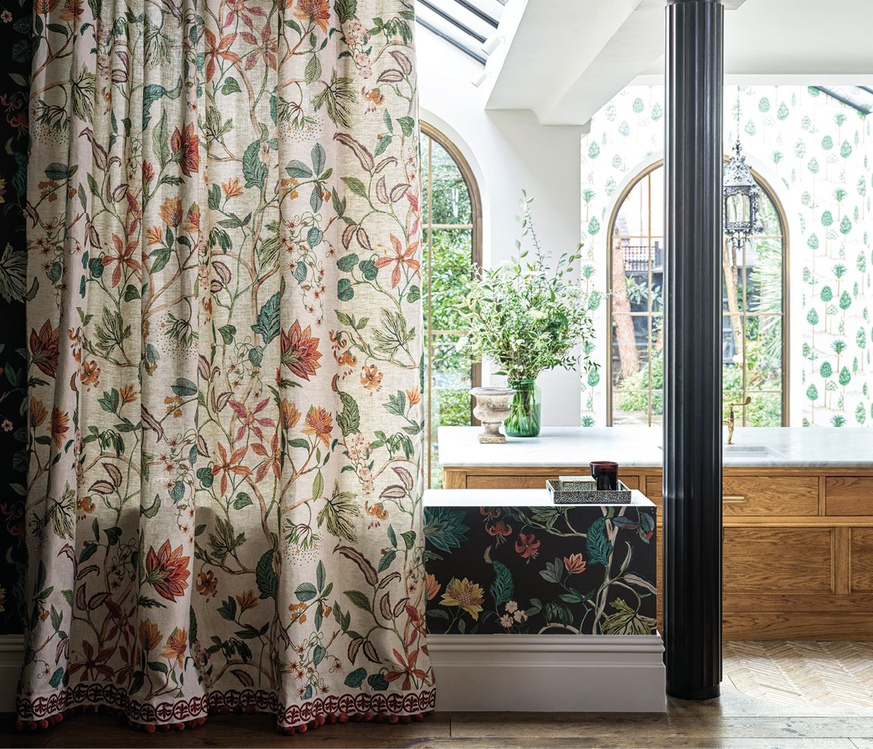 Byzance Chellah Petrol/Mandarin - Osborne & Little - F7897-02 Fabric