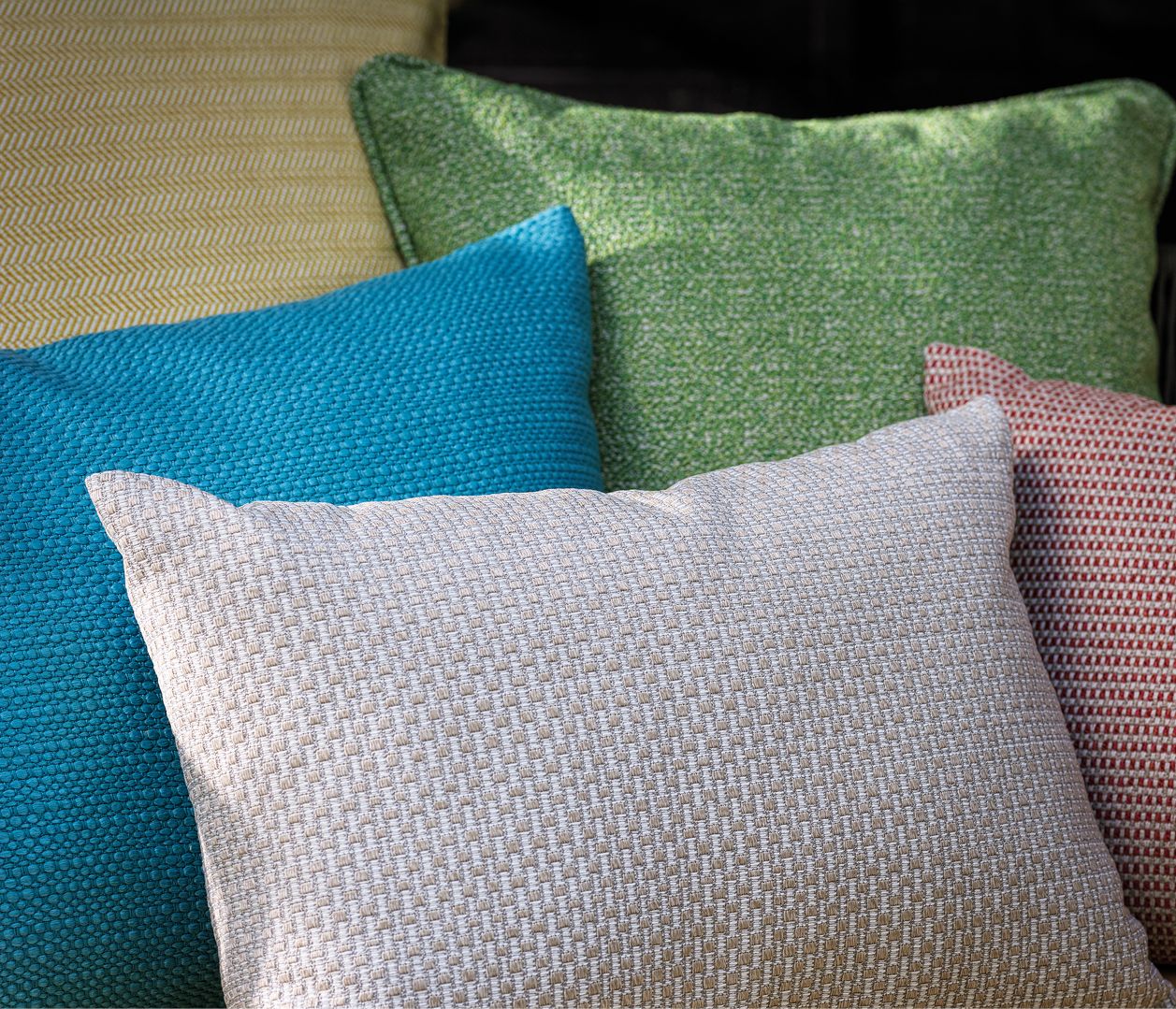 Alfresco Cove Stone - Osborne & Little - F7861-04 Fabric
