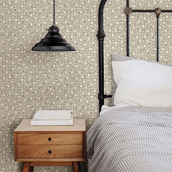 bento-taupe-geometric-wallpaper-york-wallcoverings-2764-24342 - York Wallcoverings Papel pintado