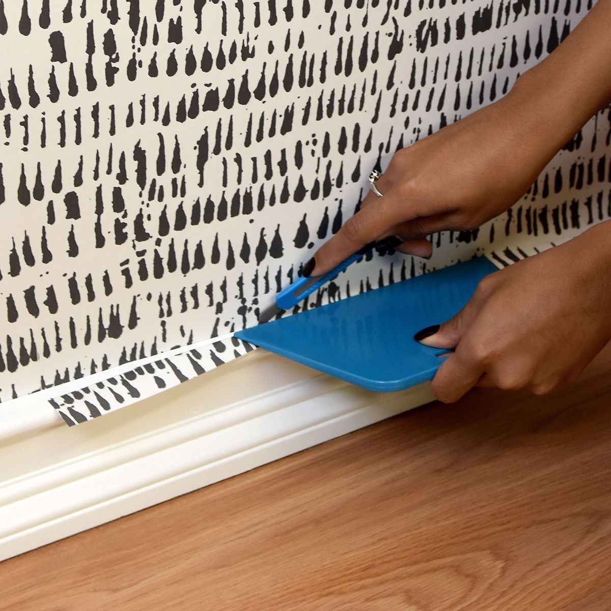 Wallpaper Tool Kit - York Wallcoverings - BHF3528 - York Wallcoverings Wallpaper