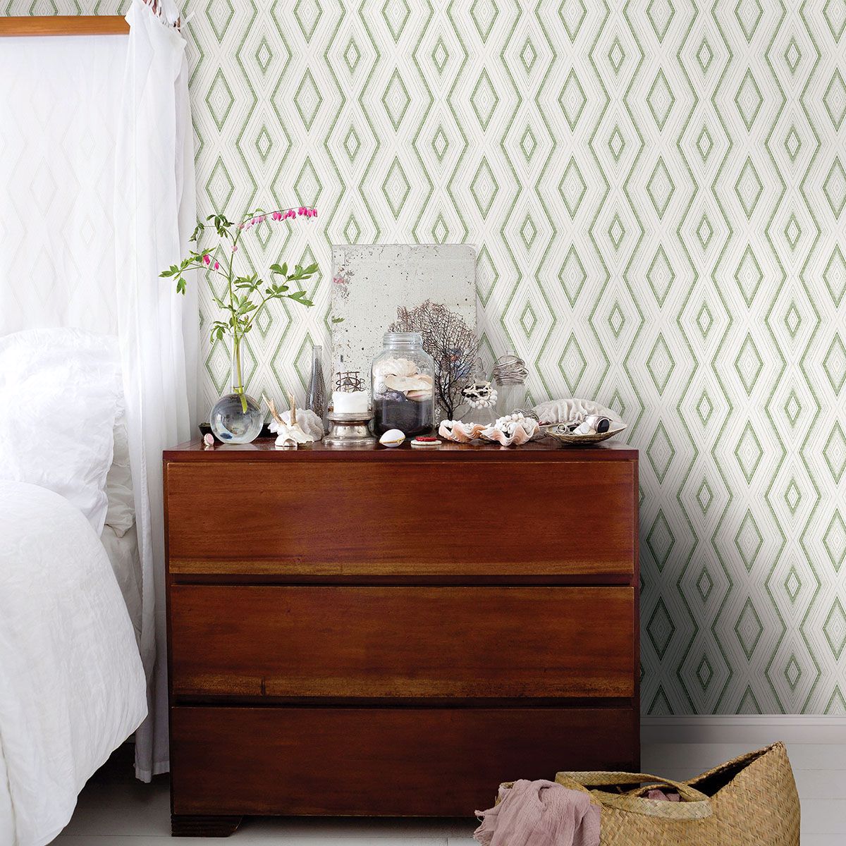 Santa Cruz Green Geometric Wallpaper - Brewster Wallcovering