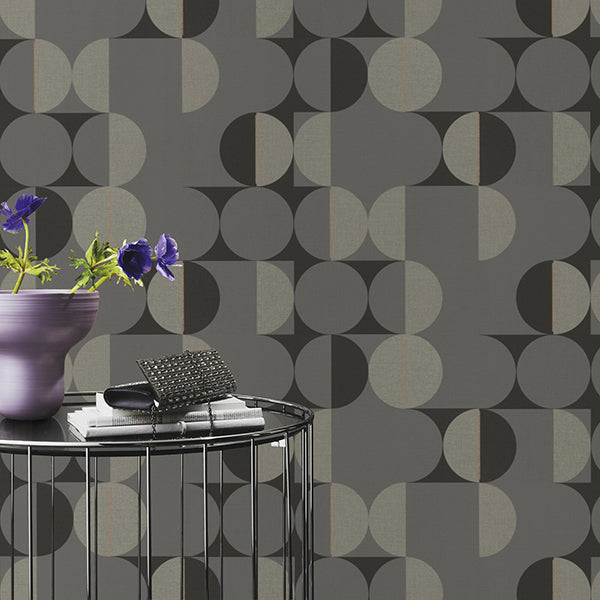 Cakara Grey Geometric Wallpaper - Brewster Wallcovering