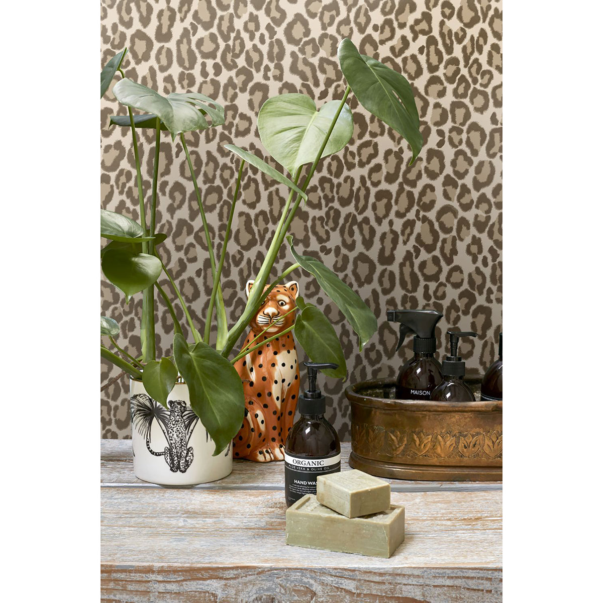 cicely-brown-leopard-skin-wallpaper-york-wallcoverings-dd139152 - York Wallcoverings Wallpaper