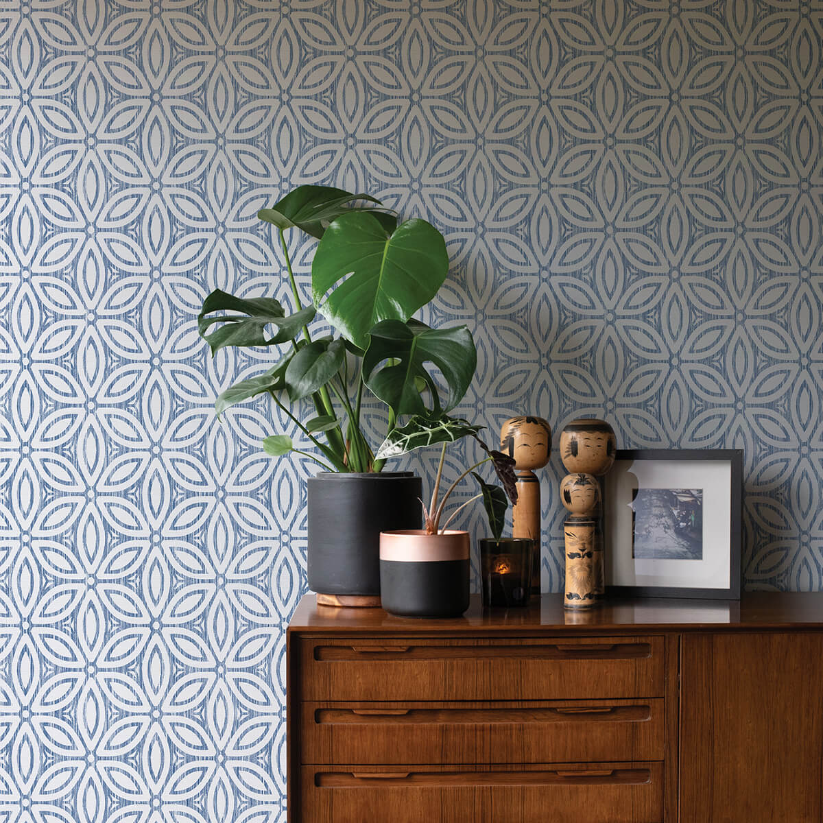 Blue Hepatica Petal Peel & Stick String - York Wallcoverings - NUS3958 - York Wallcoverings Wallpaper